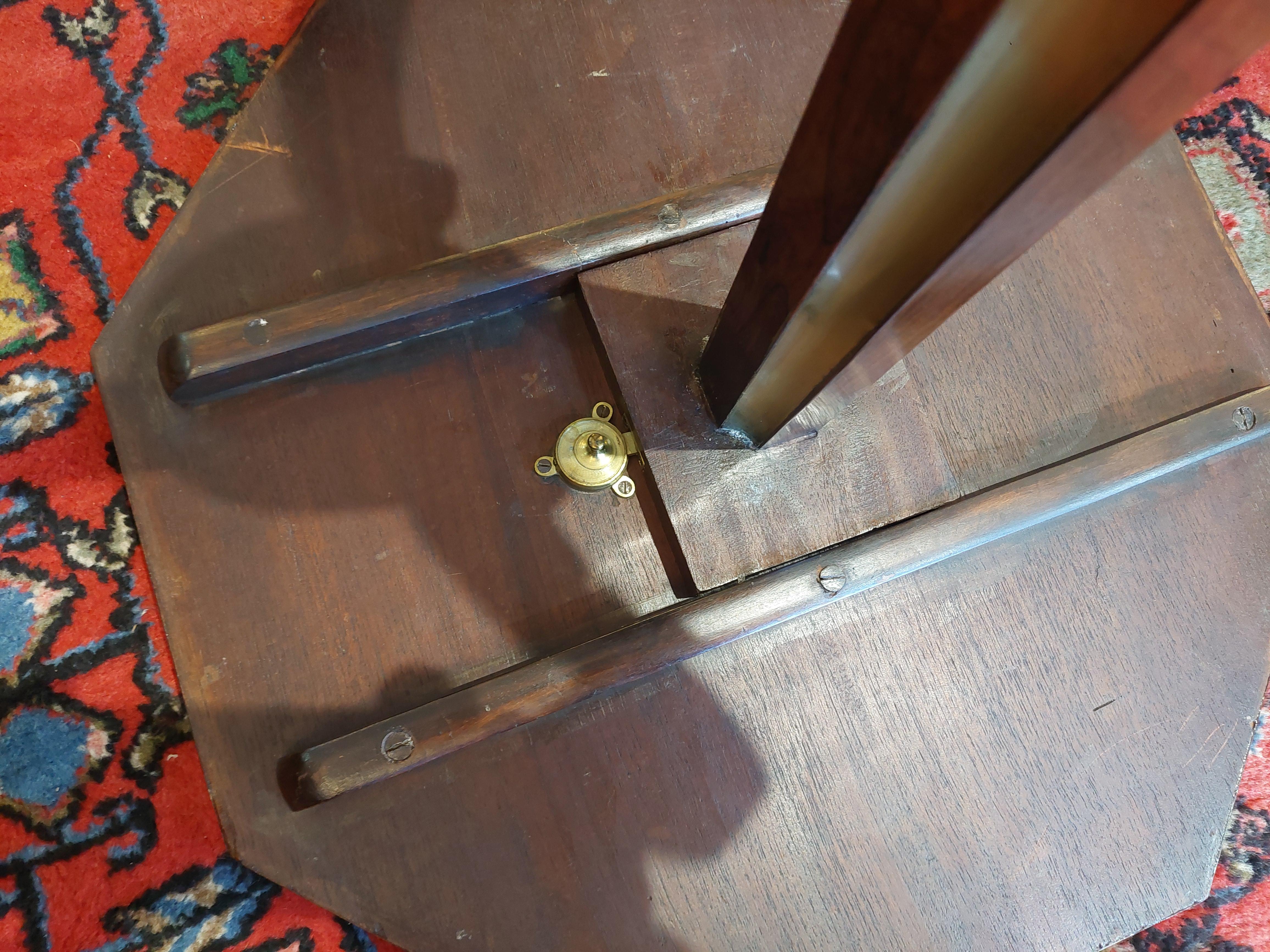 Early 19thC Rosewood Octagonal Tilt-Top Table 5