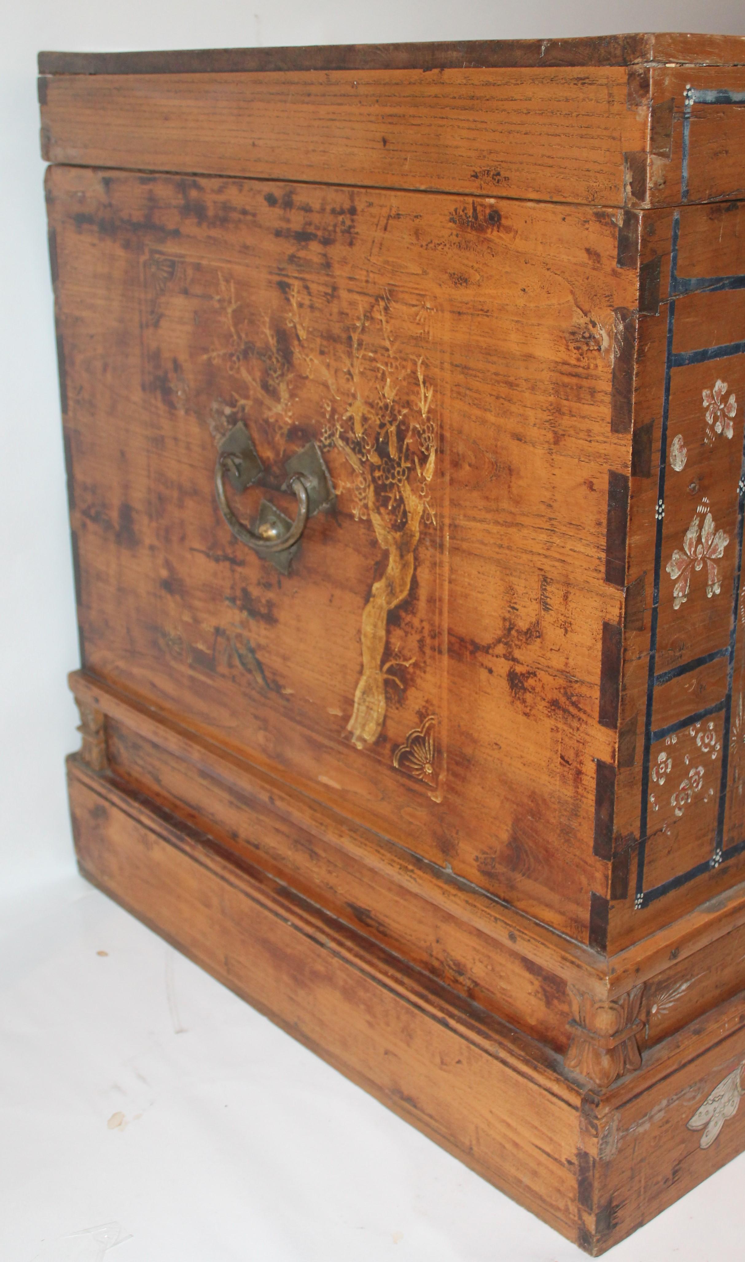 Pine Early 20th Century Traditional Chinese Painted Trunk
