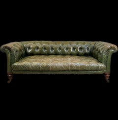 Divano Chesterfield William IV dell'inizio del XIX secolo in splendide pelli verdi
