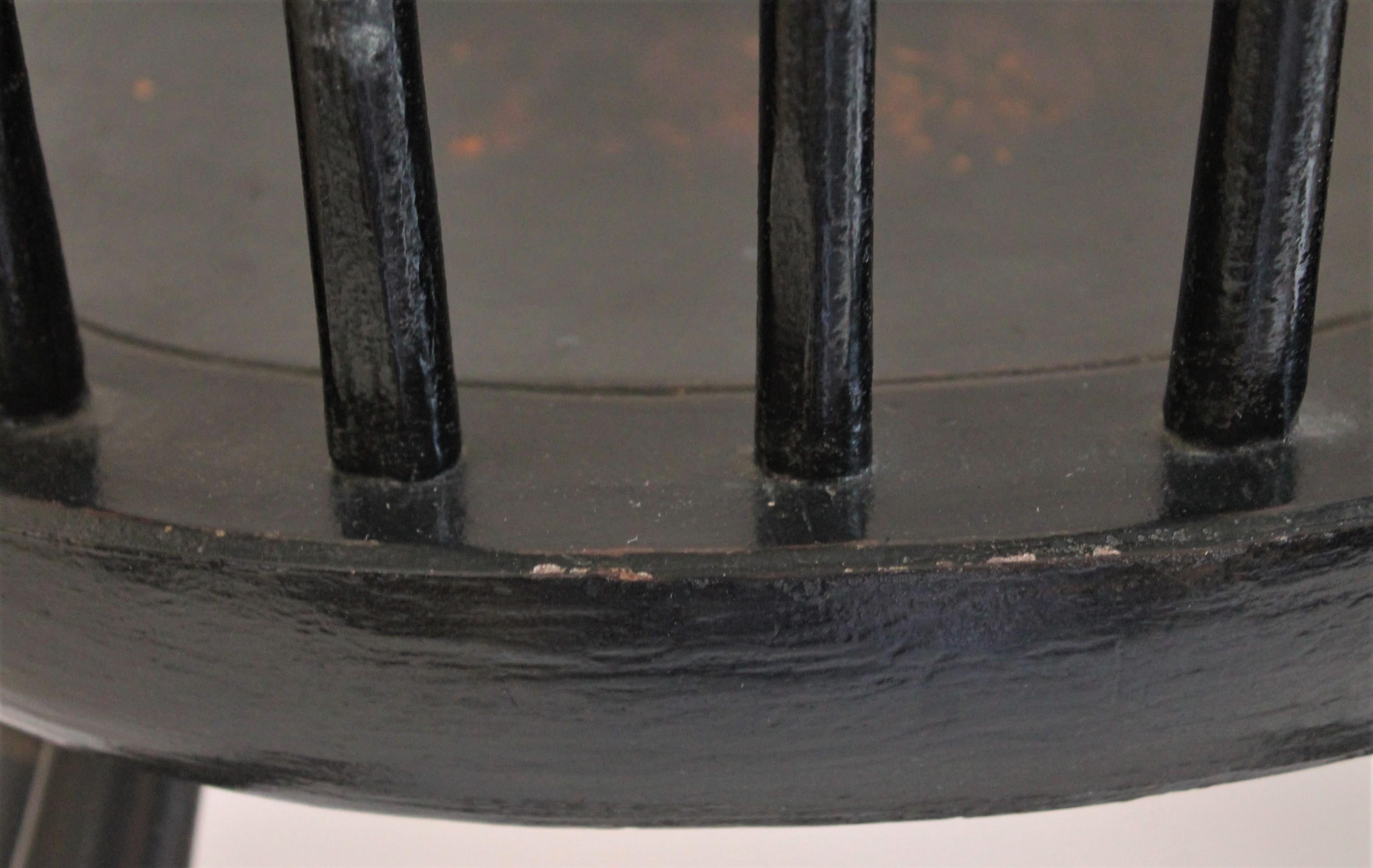 Sedia Windsor dei primi del XIX secolo con vernice nera originale in vendita 6
