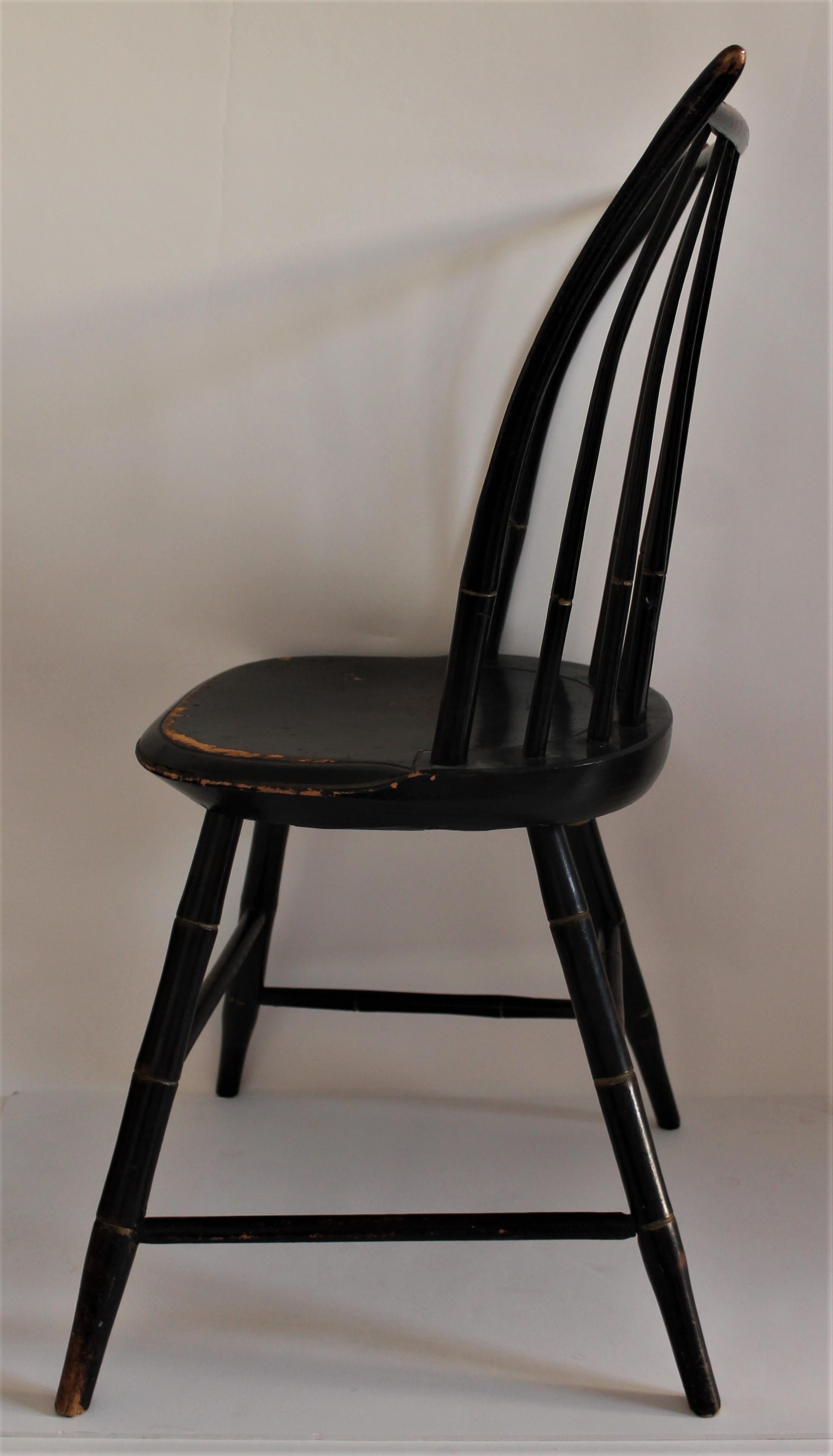 American Early 19th Century Windsor Chair in Original Black Paint For Sale