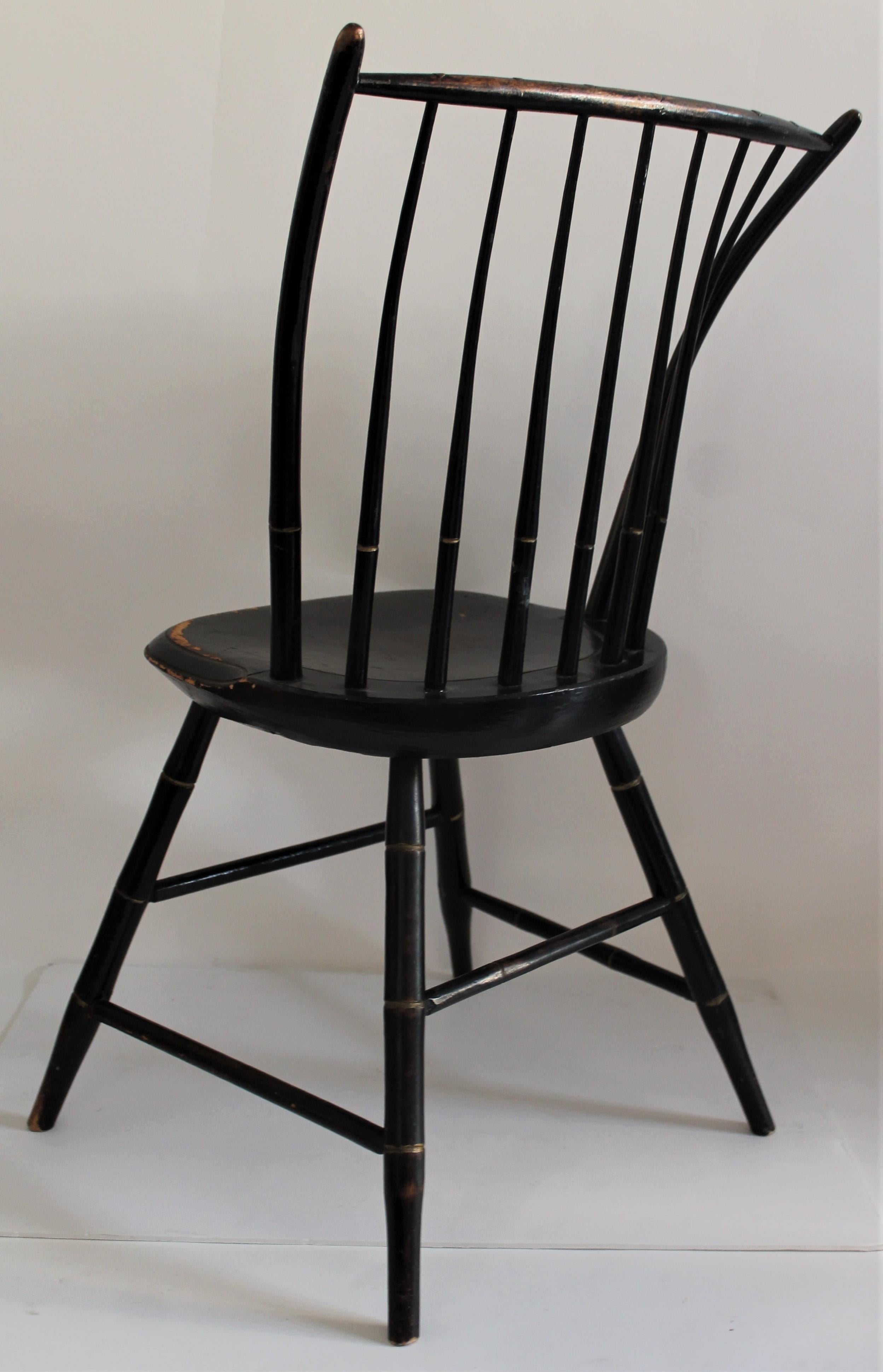 Hand-Crafted Early 19th Century Windsor Chair in Original Black Paint For Sale