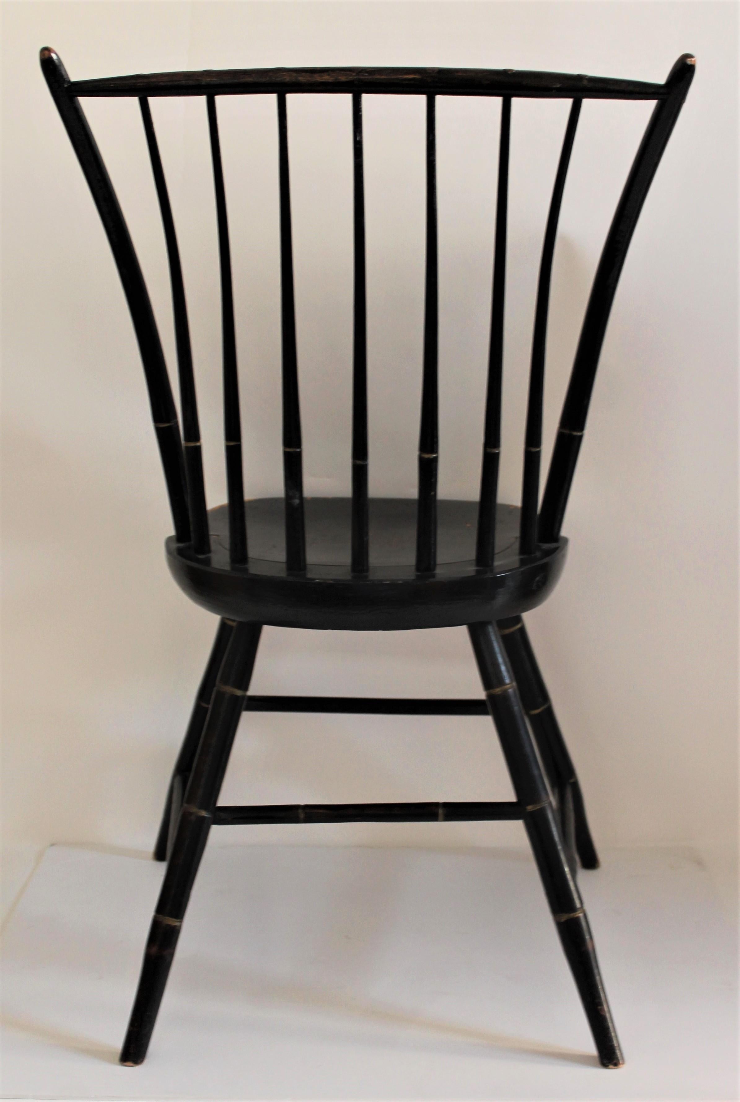 Early 19th Century Windsor Chair in Original Black Paint In Good Condition For Sale In Los Angeles, CA