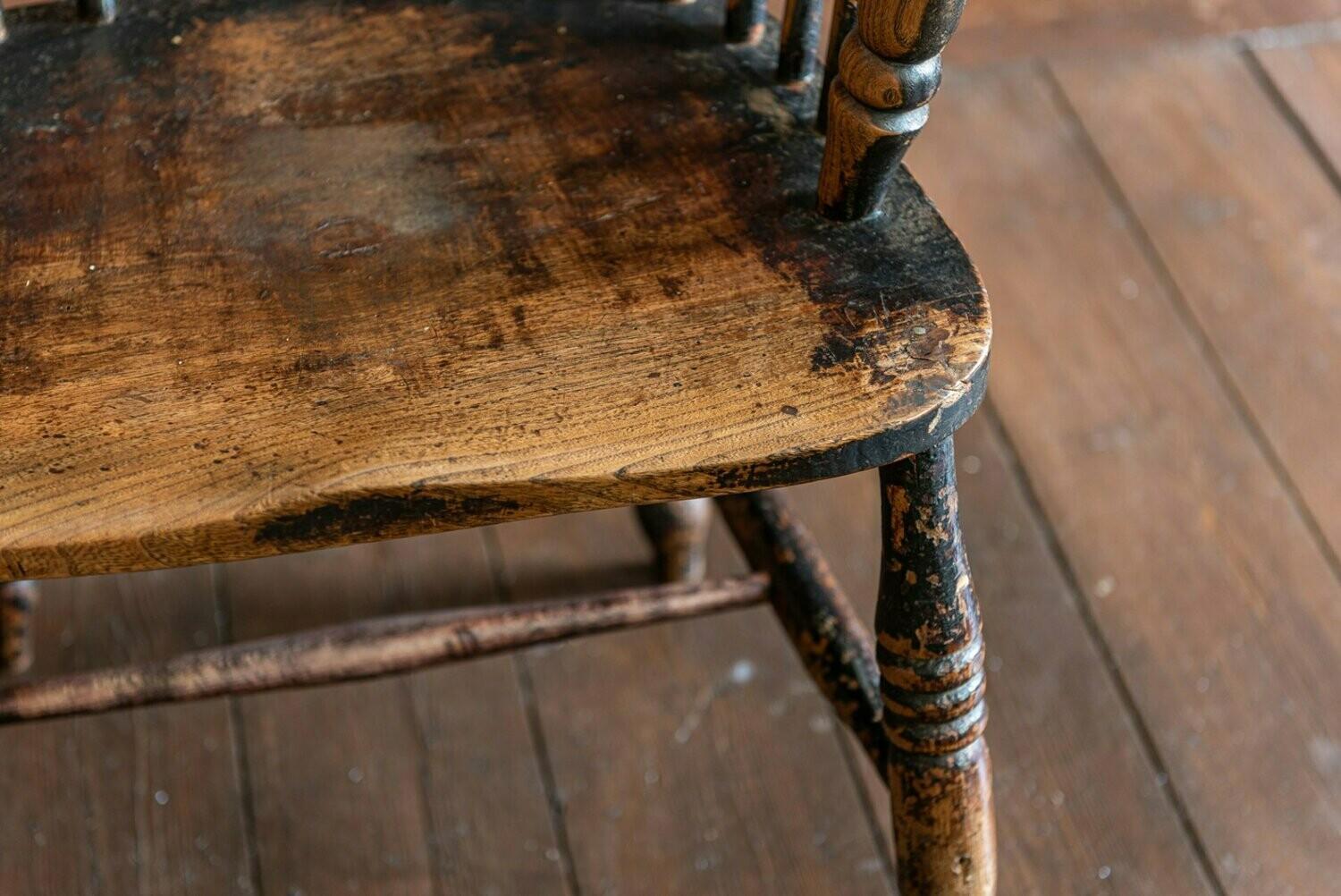 Early 19th Century English Ebonized Windsor Hoop Back Chair In Good Condition In Staffordshire, GB