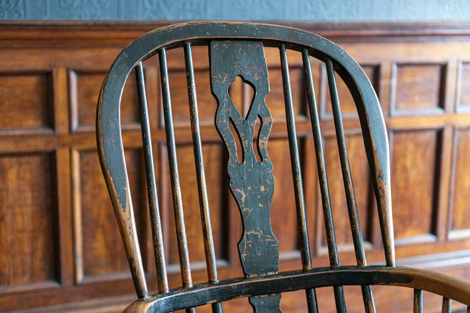 Early 19th Century English Ebonized Windsor Hoop Back Chair 2