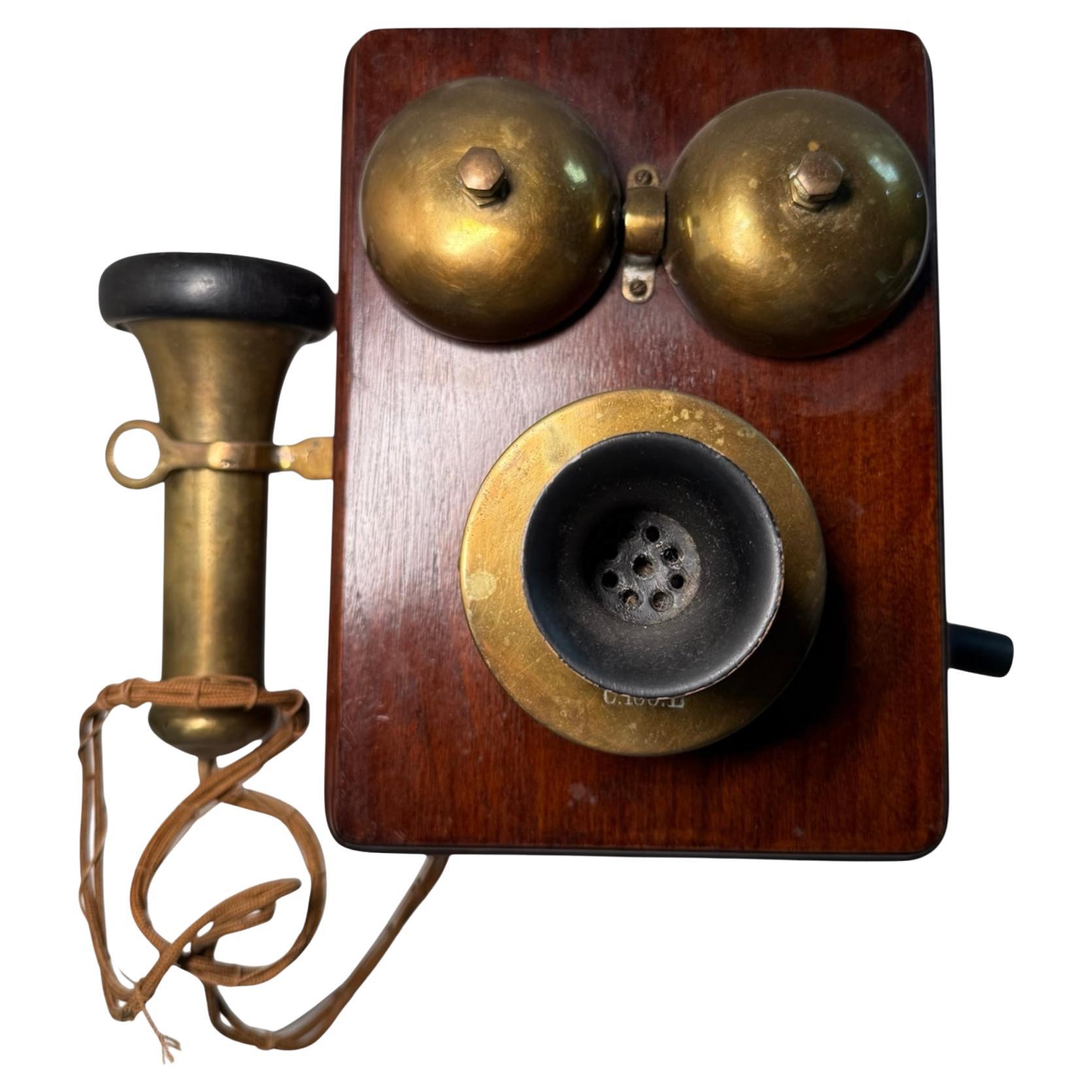 Telefono da parete in legno dei primi del '900 in vendita