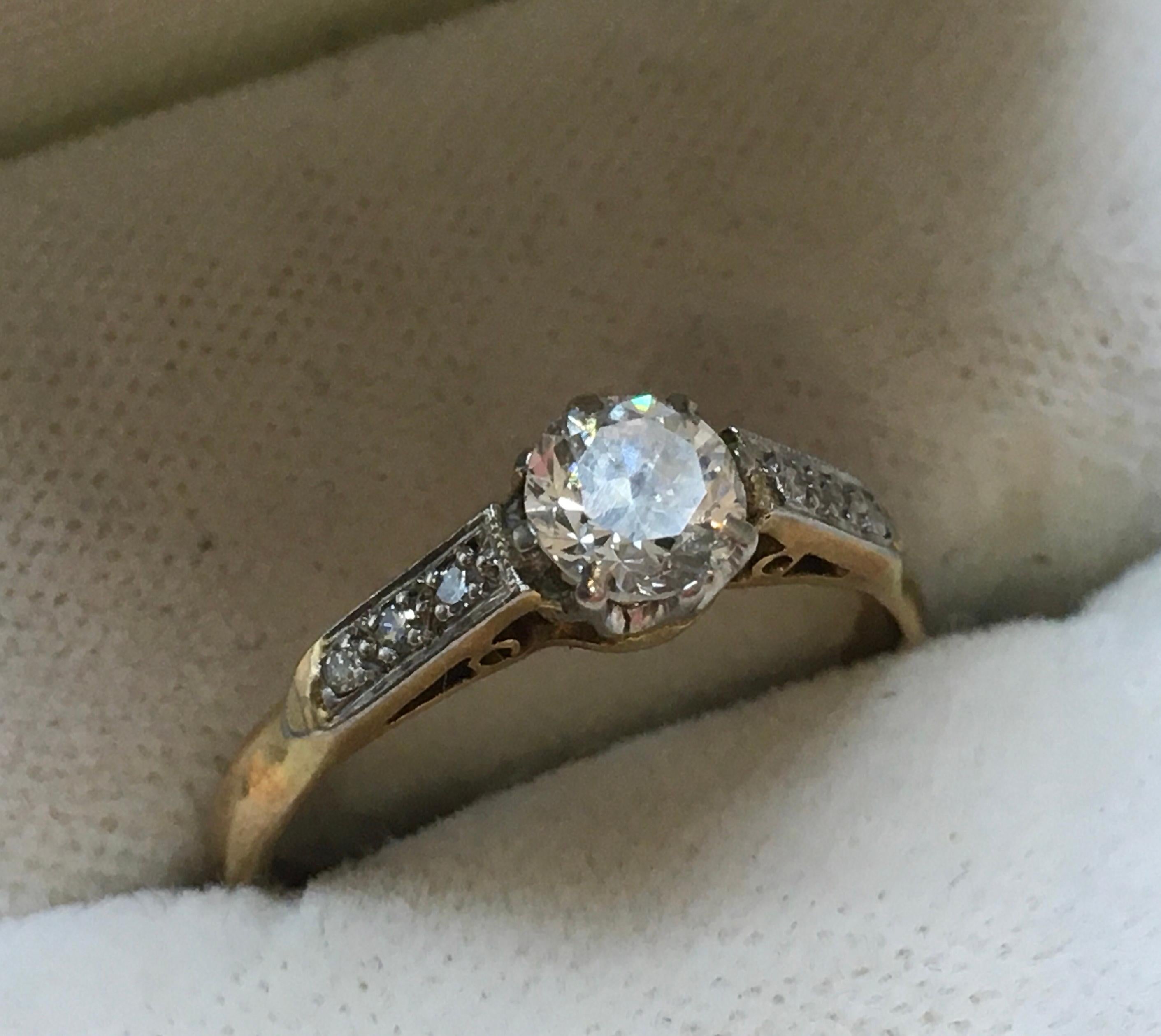 Early 20th Century 18 Carat Gold and Platinum Brilliant Cut Diamond Engagement In Good Condition For Sale In Dordogne, FR