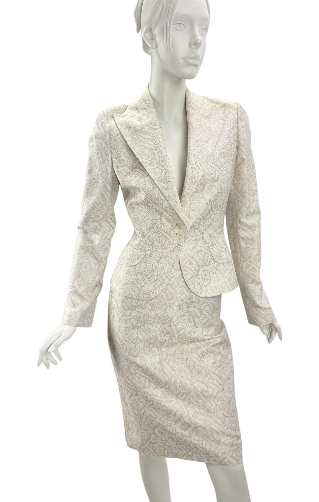 Early 2000-s Vintage Dolce & Gabbana Vanilla White Gold Floral Jacquard Skirt Suit  
It Size 40
74% Cotton, 26% Metal, fully lined. Made in Italy.
Skirt measurements are: waist 27