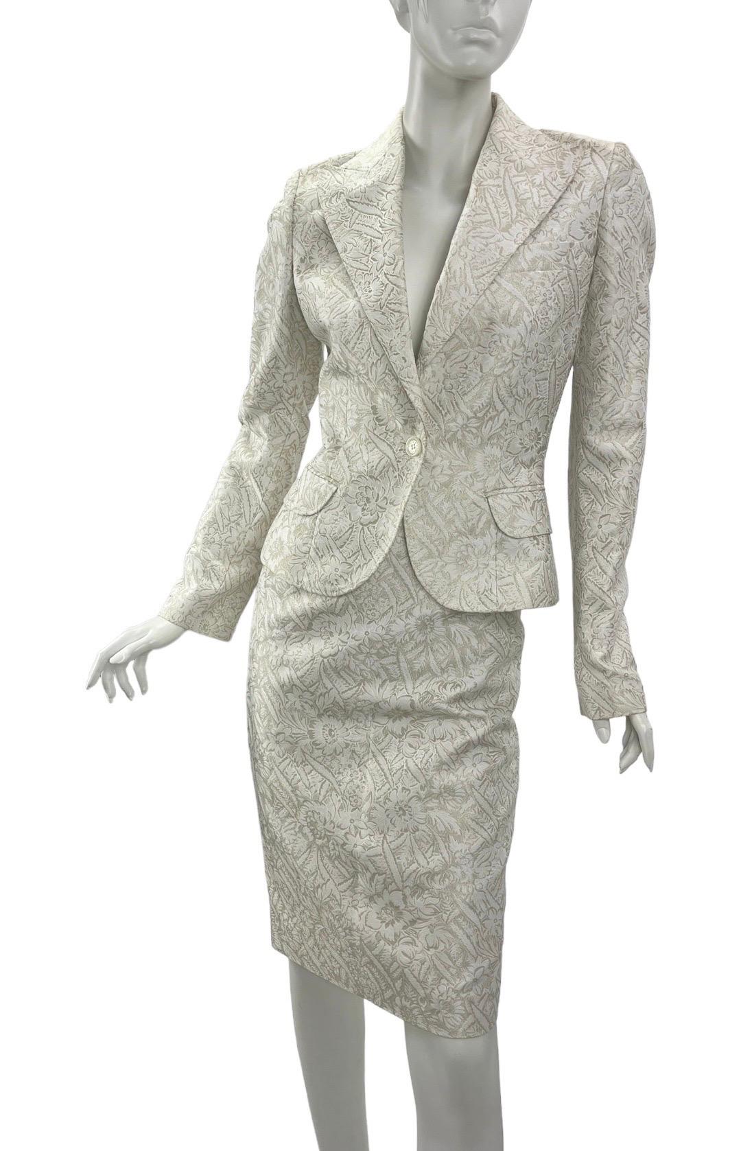 Early 2000-s Vintage Dolce & Gabbana White Gold Floral Jacquard Skirt Suit   For Sale 4
