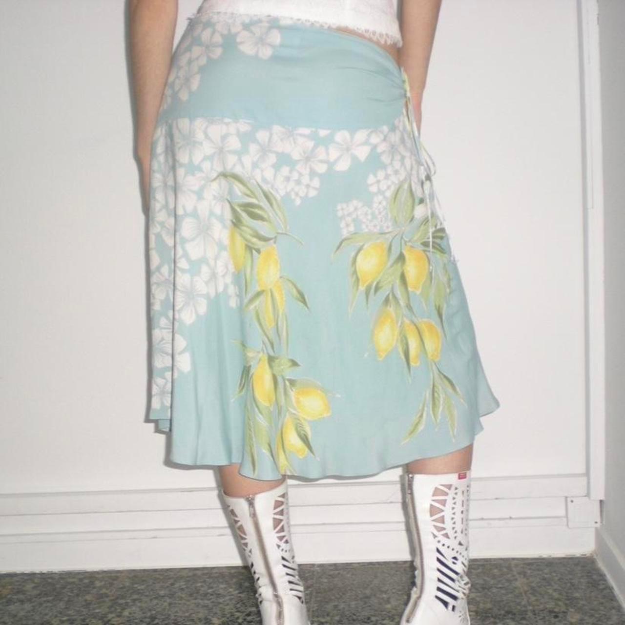 Early 2000s Blumarine Silk Midi Skirt In Light Blue With Floral And Lemon Print In Excellent Condition For Sale In BARCELONA, ES