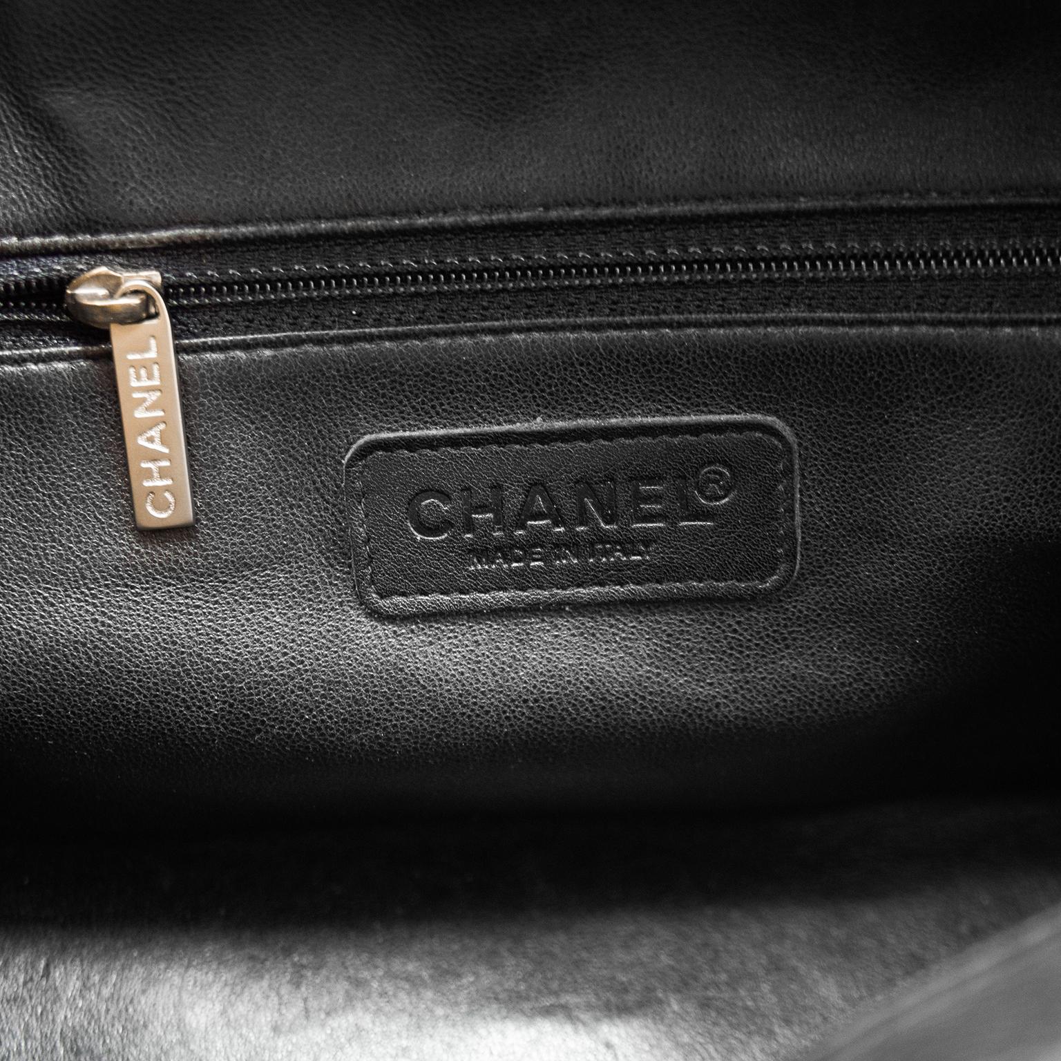 Early 2000s Chanel Black Quilted Caviar Mini Bowler Bag In Good Condition For Sale In Toronto, Ontario