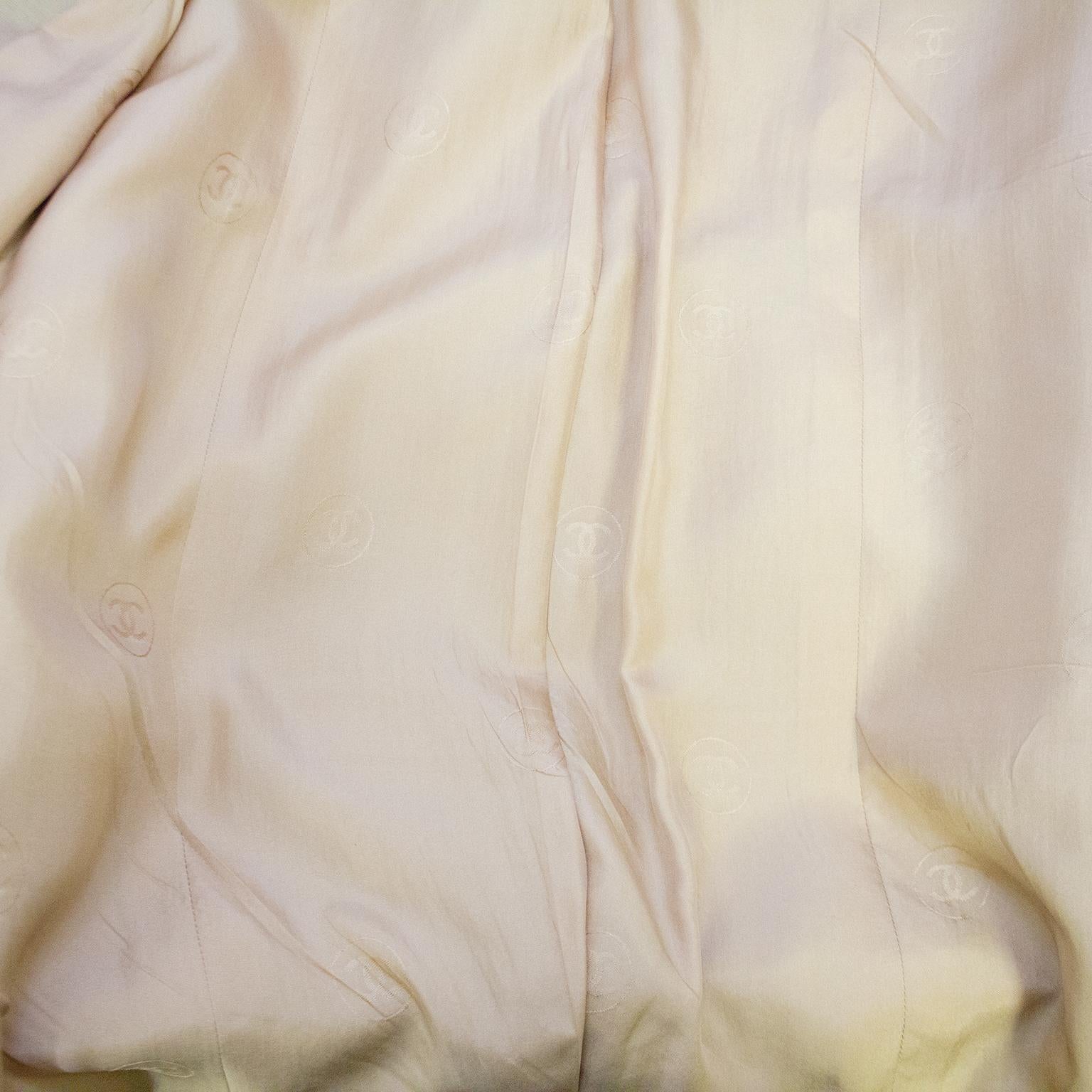 Spring 1999 Chanel Pastel Iridescent Open Front Jacket In Good Condition For Sale In Toronto, Ontario