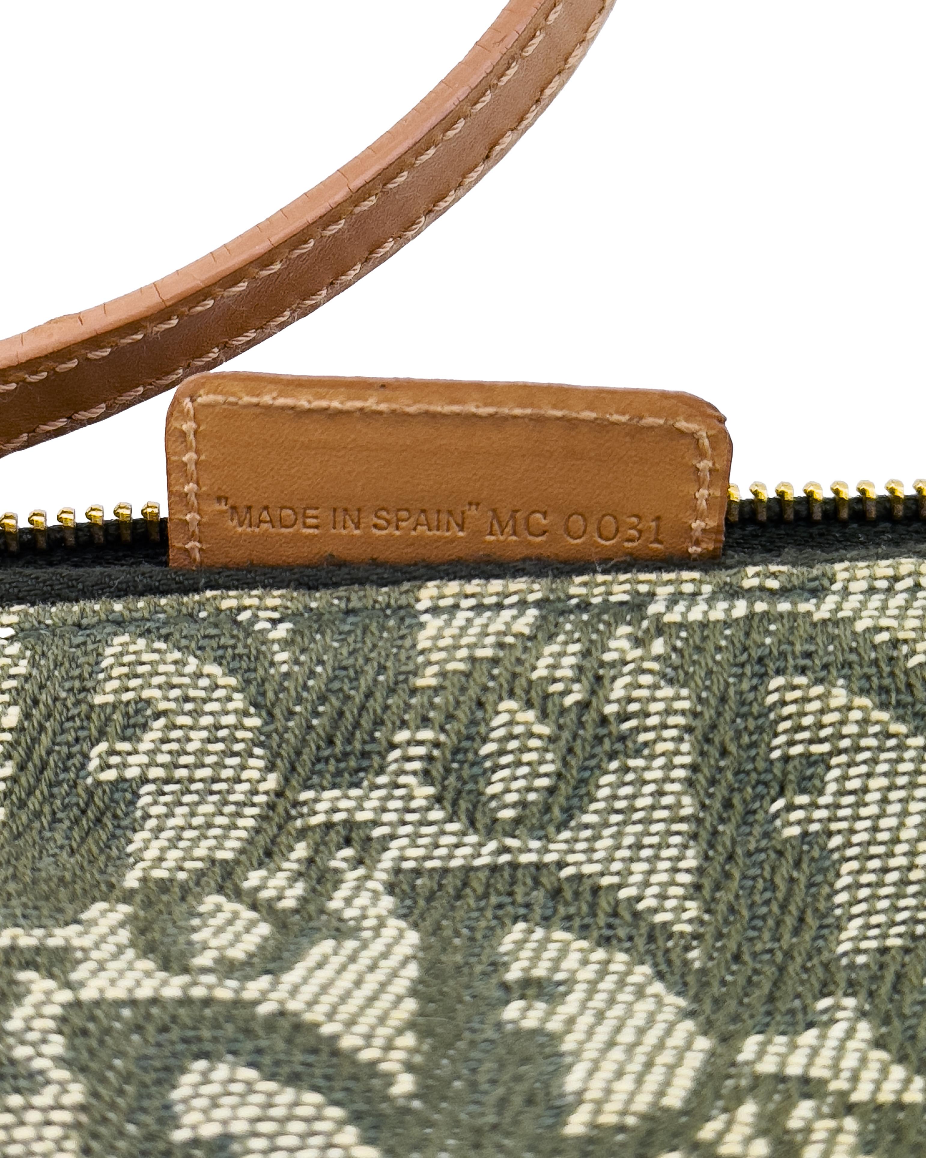 Pochette Diorissimo de principios de la década de 2000 en monograma verde en venta 2