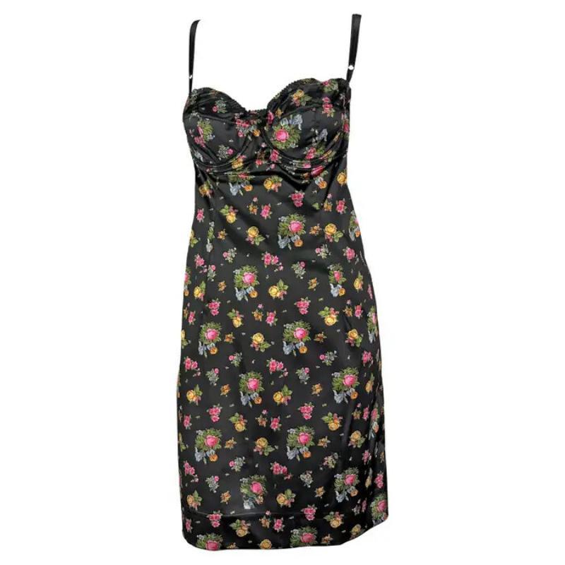 Dolce & Gabbana - Robe courte noire à fleurs et roses Y2K, début des années 2000