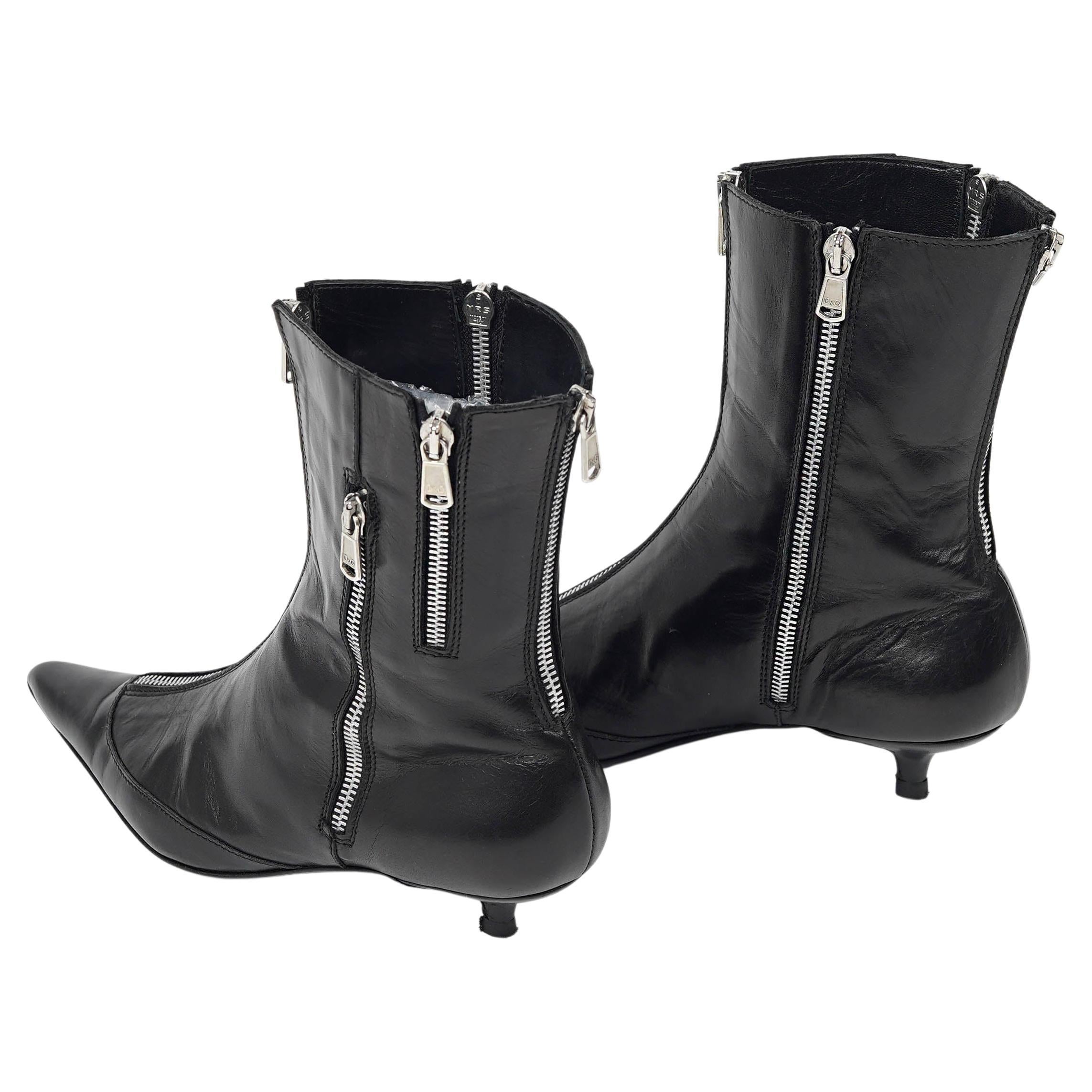 Botas de piel con cremallera Dolce & Gabbana de principios de la década de 2000 - Talla 38,5 (Talla 37) en venta 2
