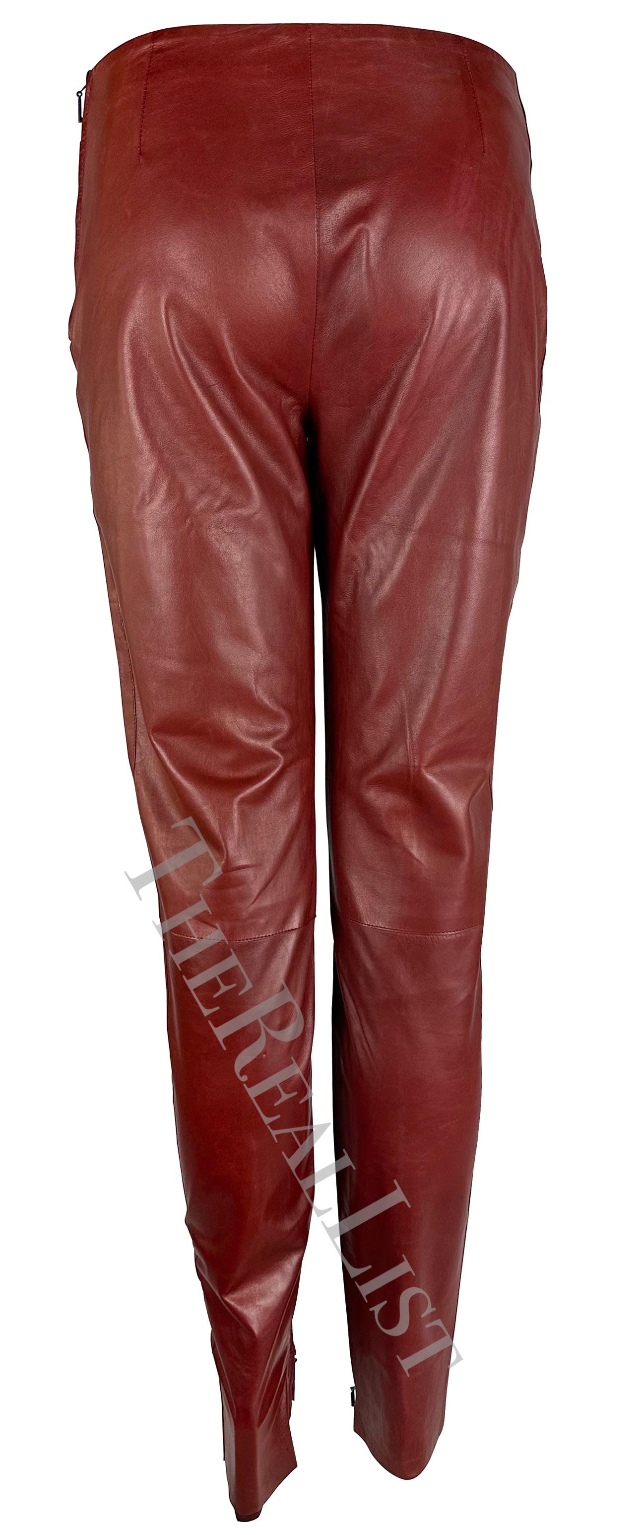Women's Early 2000s Gucci by Tom Ford Deep Red Fitted Slim Leather Y2K Pants For Sale