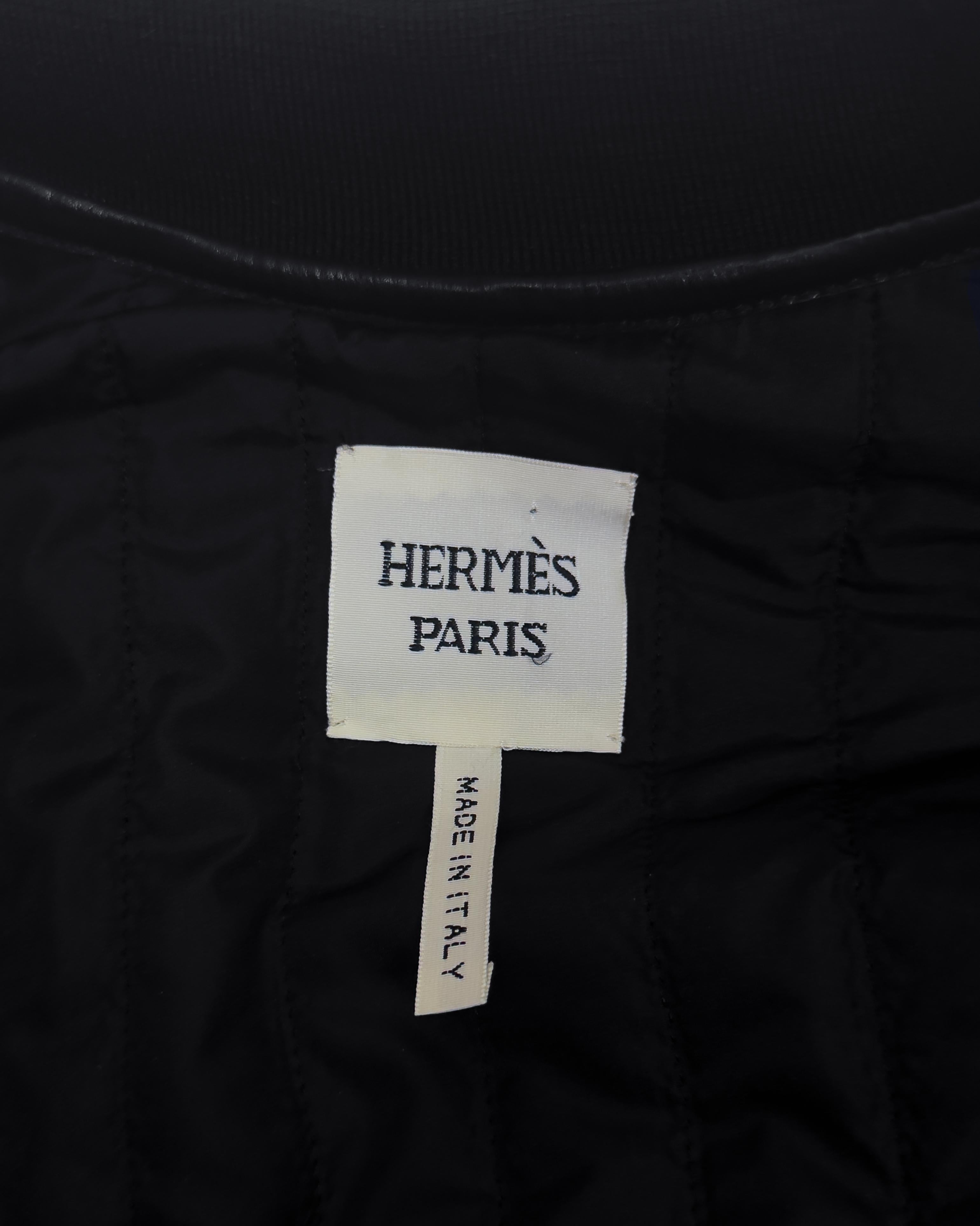Frühe 2000er Hermes von Martin Margiela Schwarz gepolsterte Lederjacke im Angebot 6
