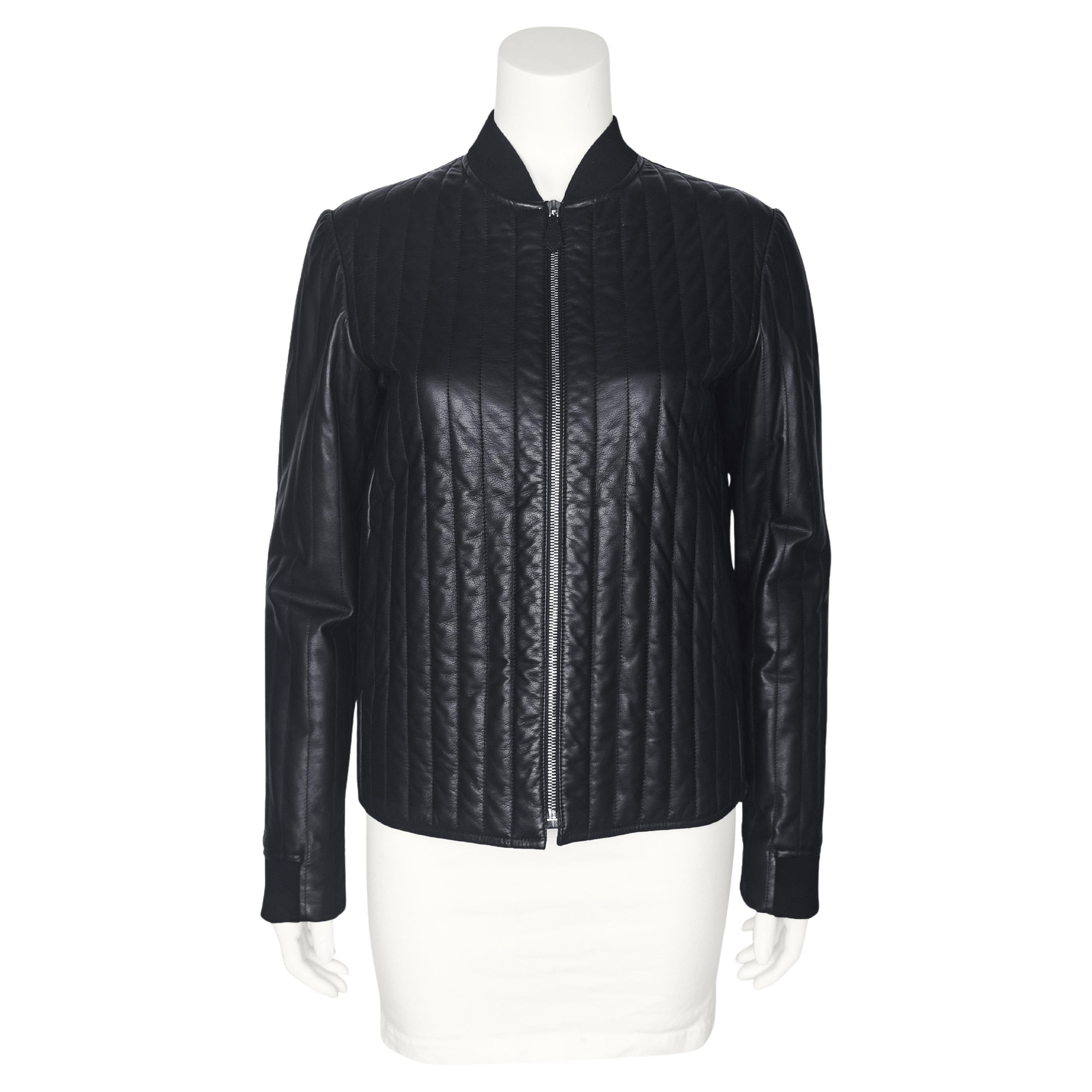 Frühe 2000er Hermes von Martin Margiela Schwarz gepolsterte Lederjacke im Angebot