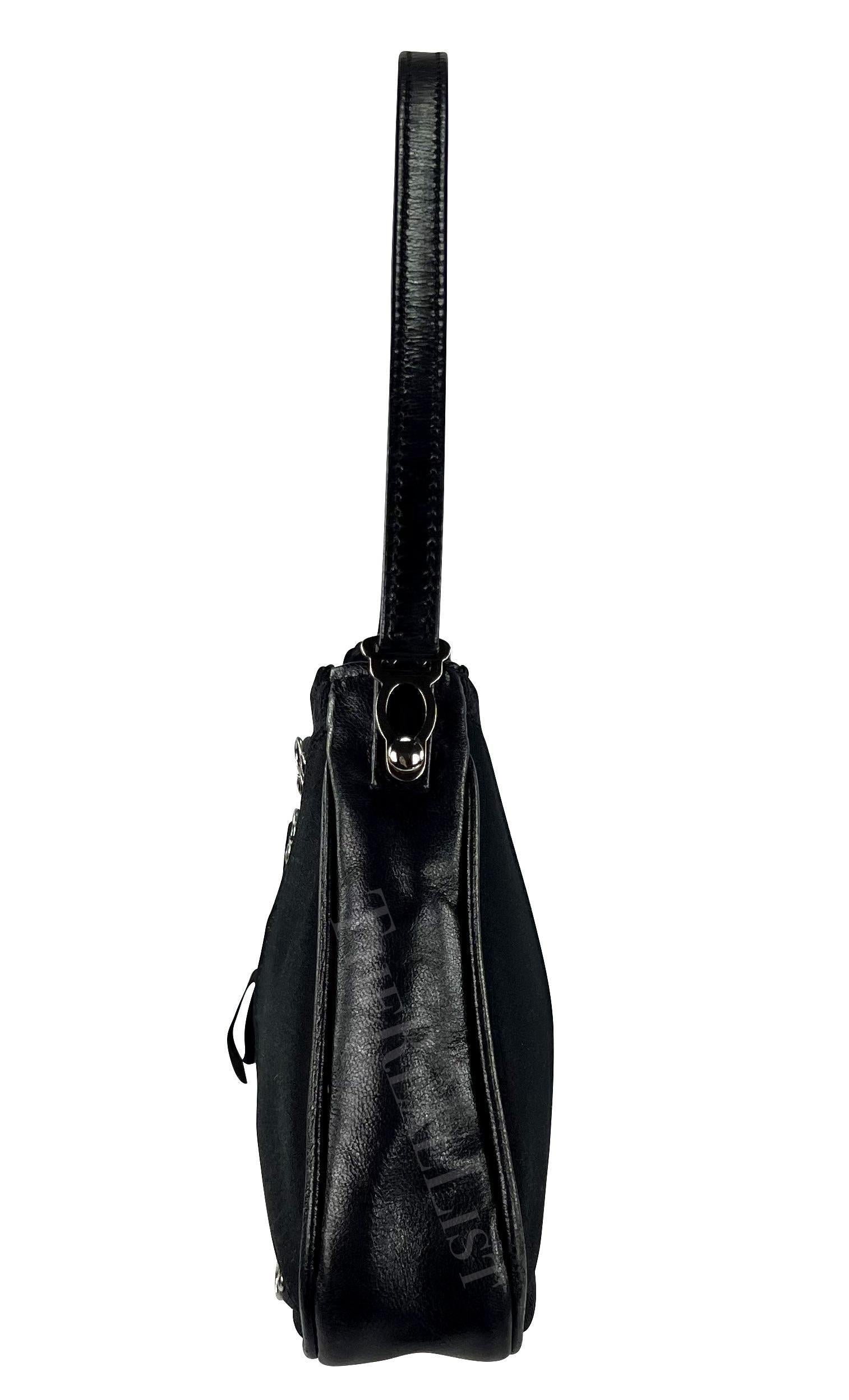 Mini borsa stile corsetto in raso nero di John Galliano dei primi anni 2000 In condizioni buone in vendita a West Hollywood, CA