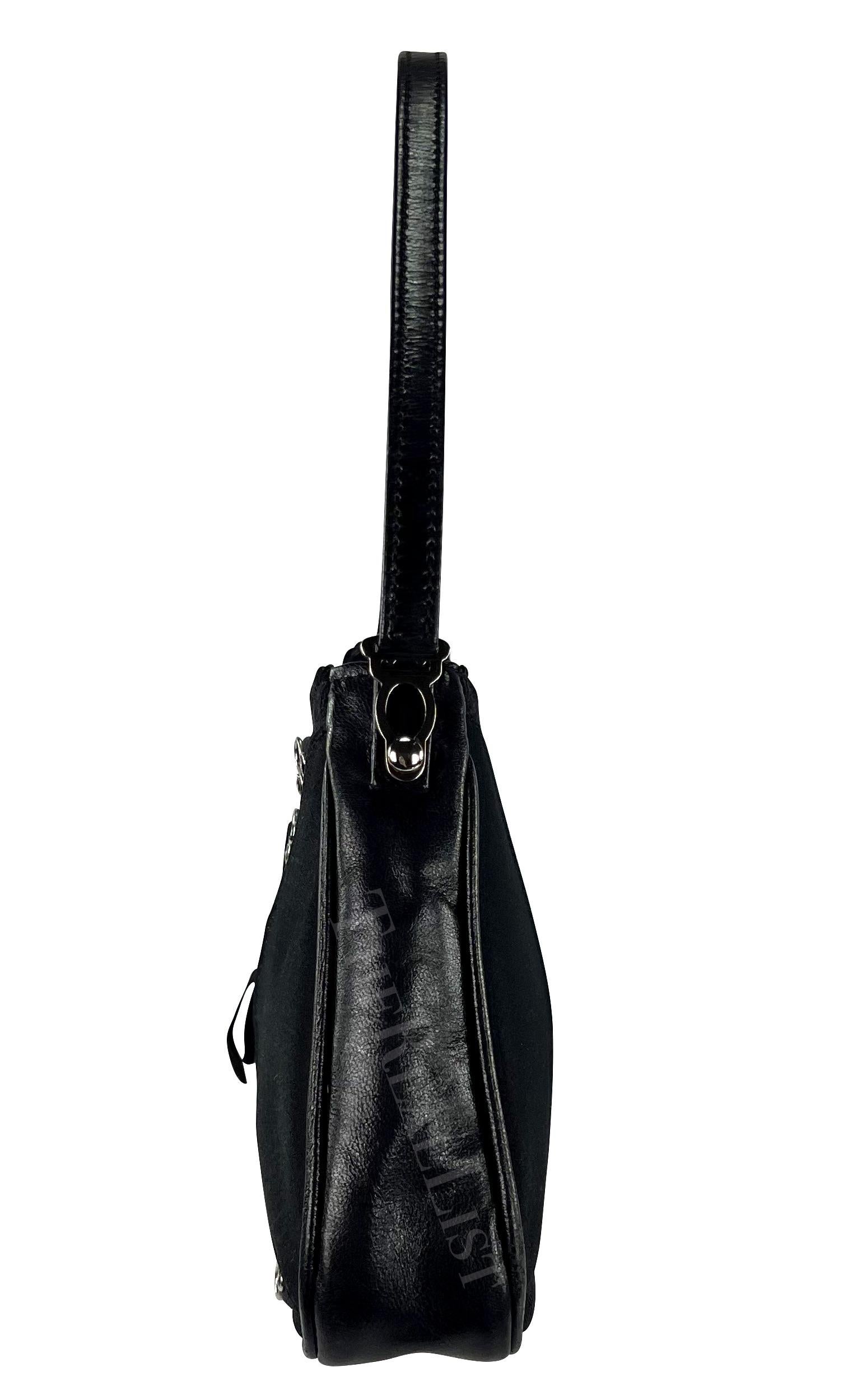Début des années 2000 John Galliano - Mini sac en cuir satiné noir de style corset Bon état - En vente à West Hollywood, CA