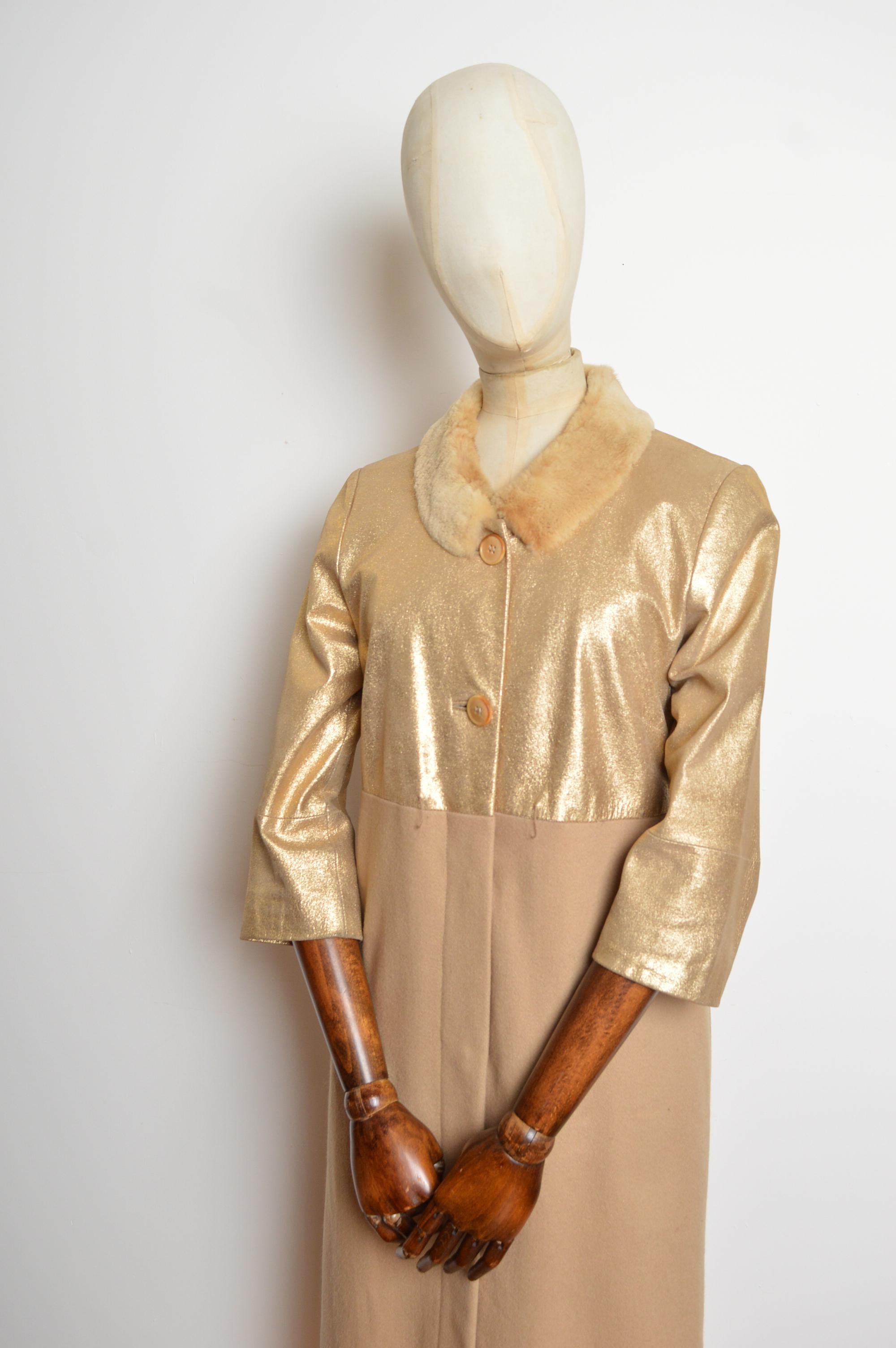 John Galliano, colletto in visone, pelle e lana d'oro, cappotto principesco dei primi anni 2000. in vendita 3