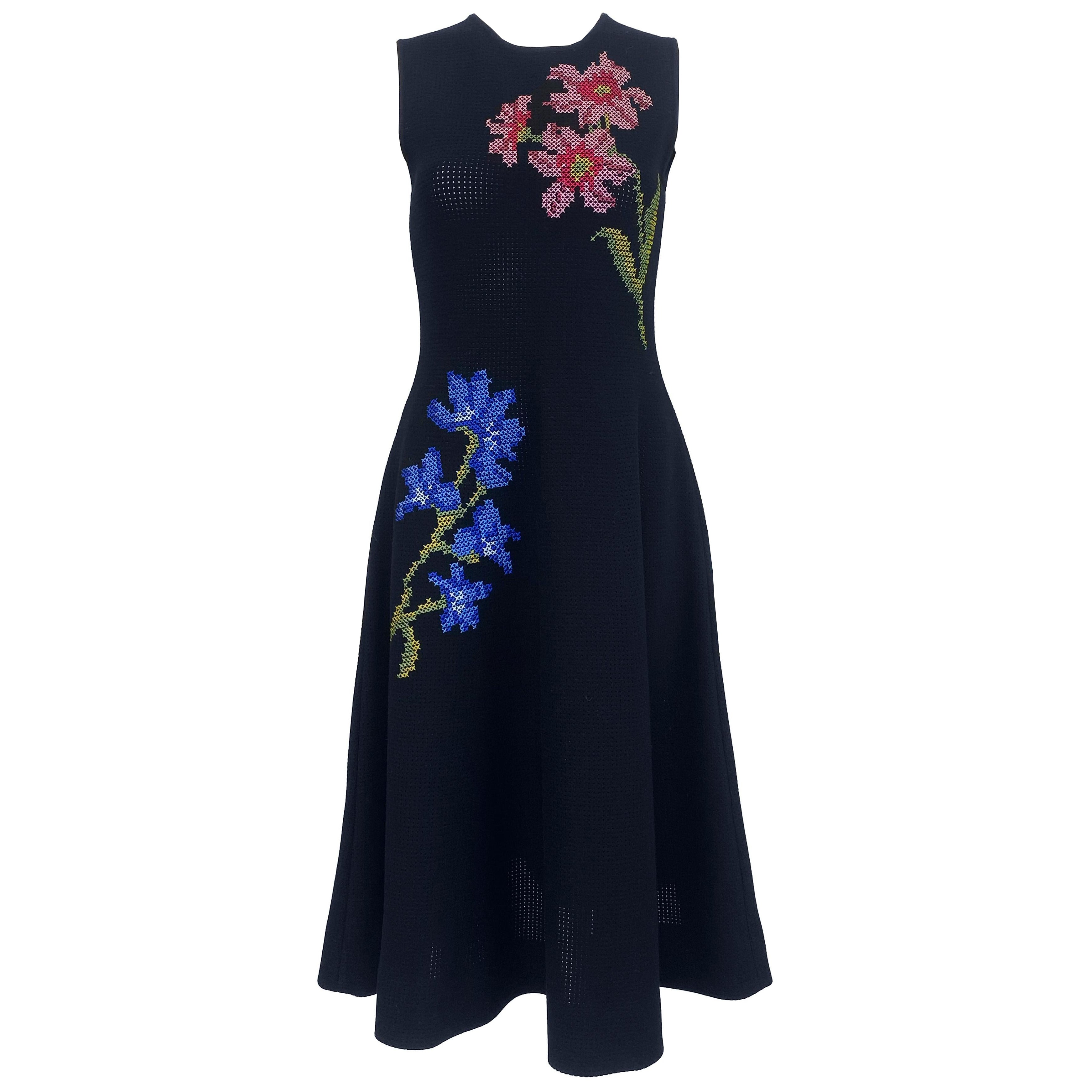 Early 2000's Oscar de la Renta Black Knit Dress With Cross Stitch Details For Sale