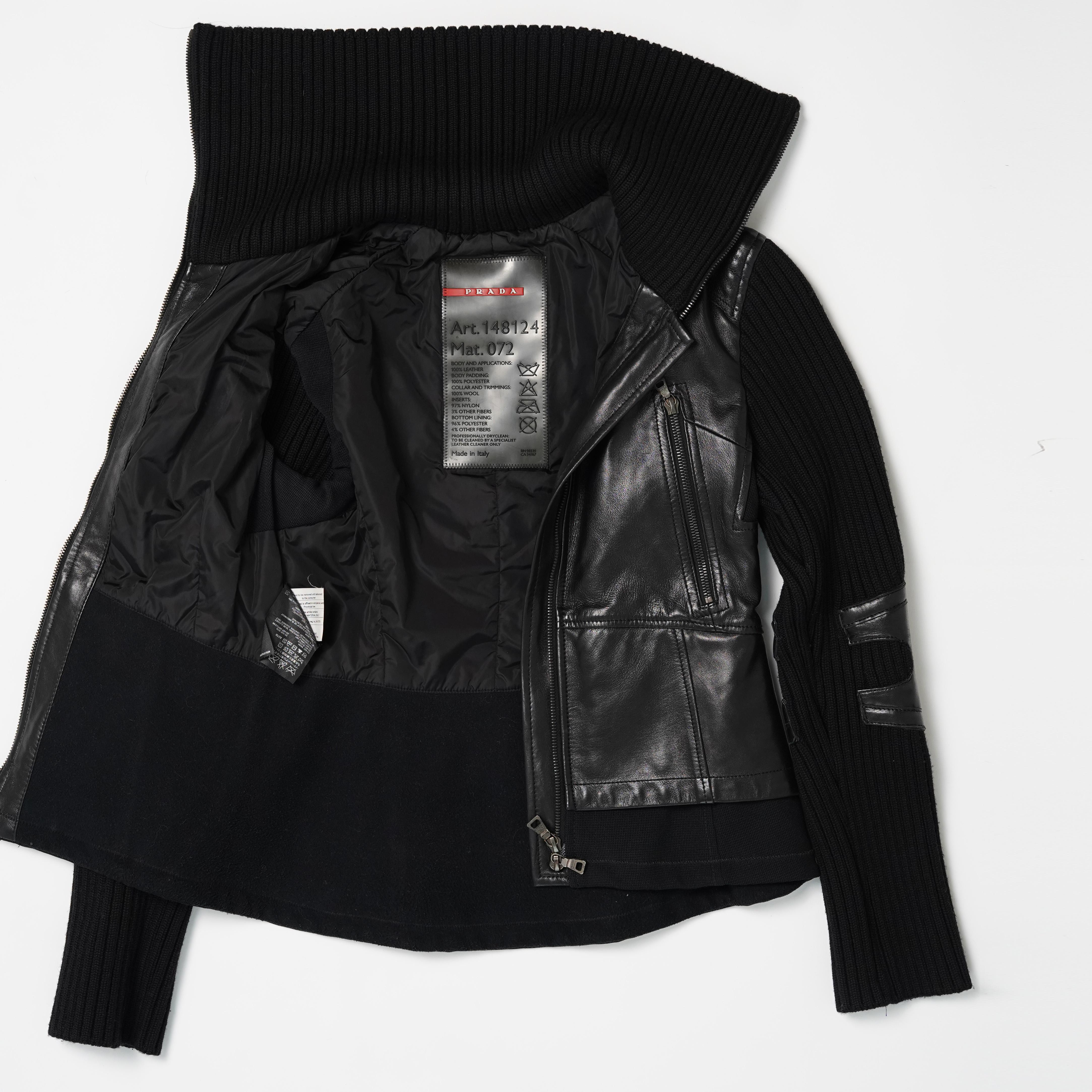 Early 2000s Prada Sport Black Leather & Wool Hybrid 2-Way Zip Jacket In Good Condition For Sale In Berlin, DE