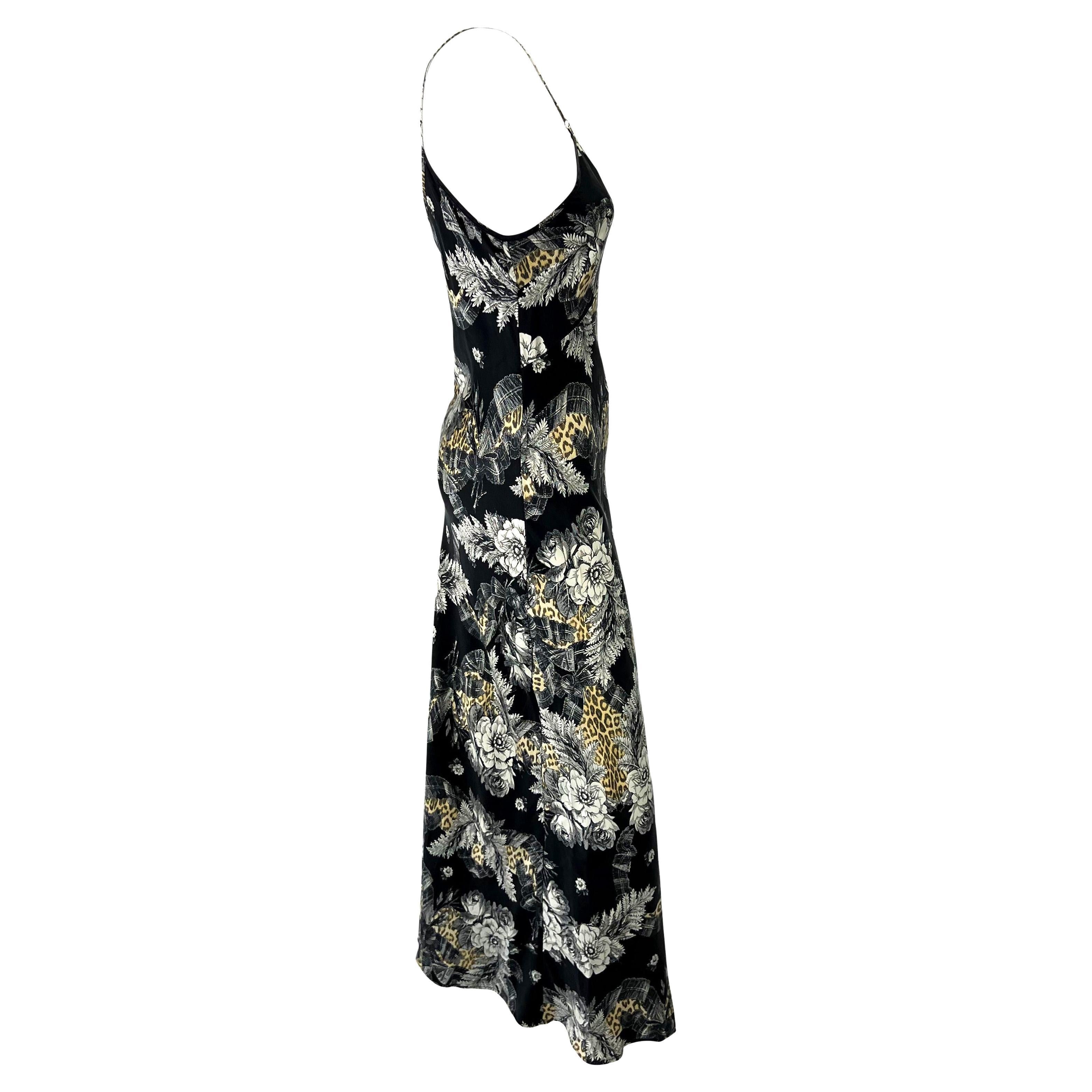 Roberto Cavalli Underwear robe-culotte imprimée guépard en soie à fleurs du début des années 2000 Pour femmes en vente