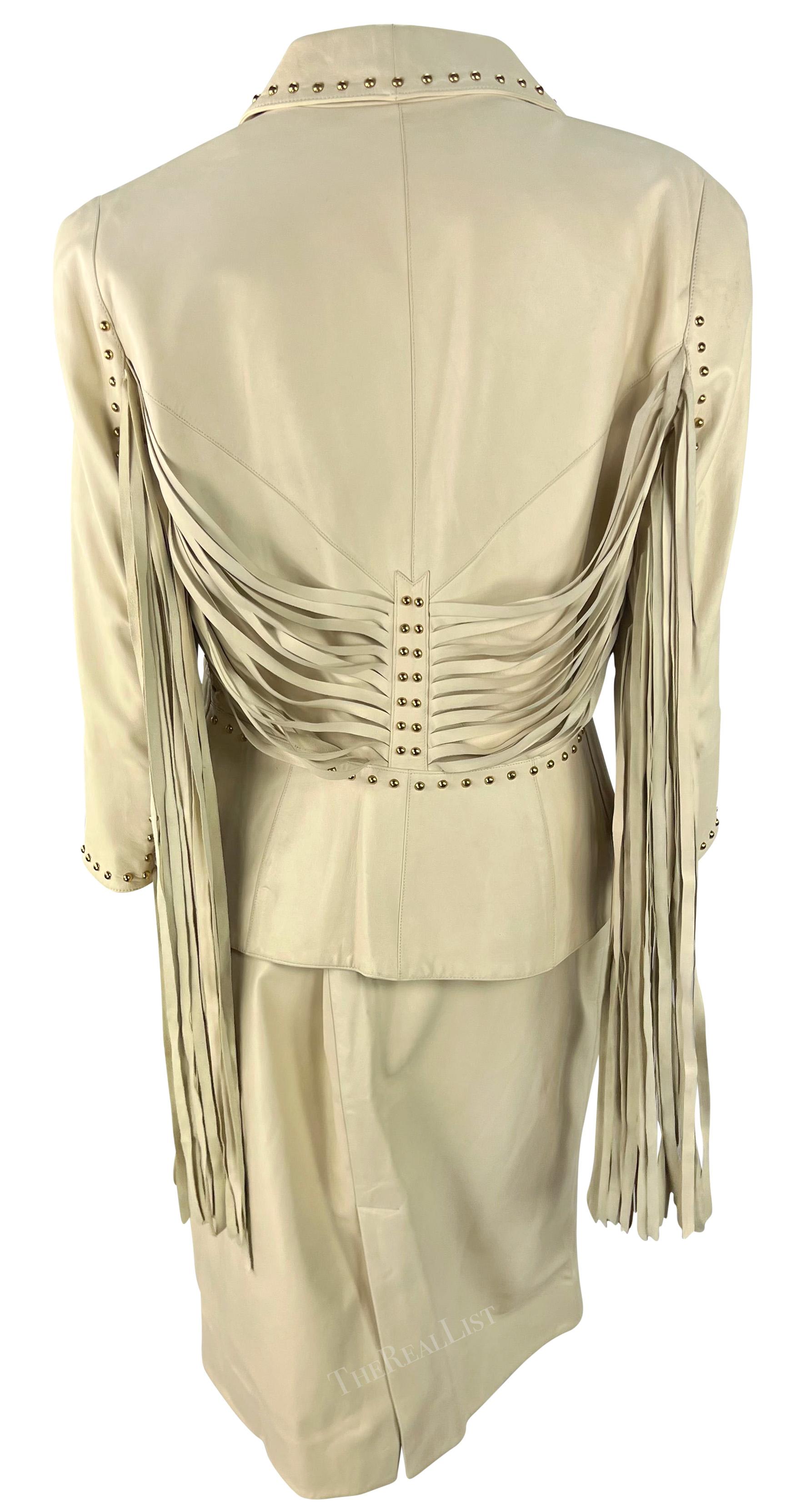 Beige Thierry Mugler Couture dei primi anni 2000, abito con gonna a frange in pelle beige con borchie in vendita