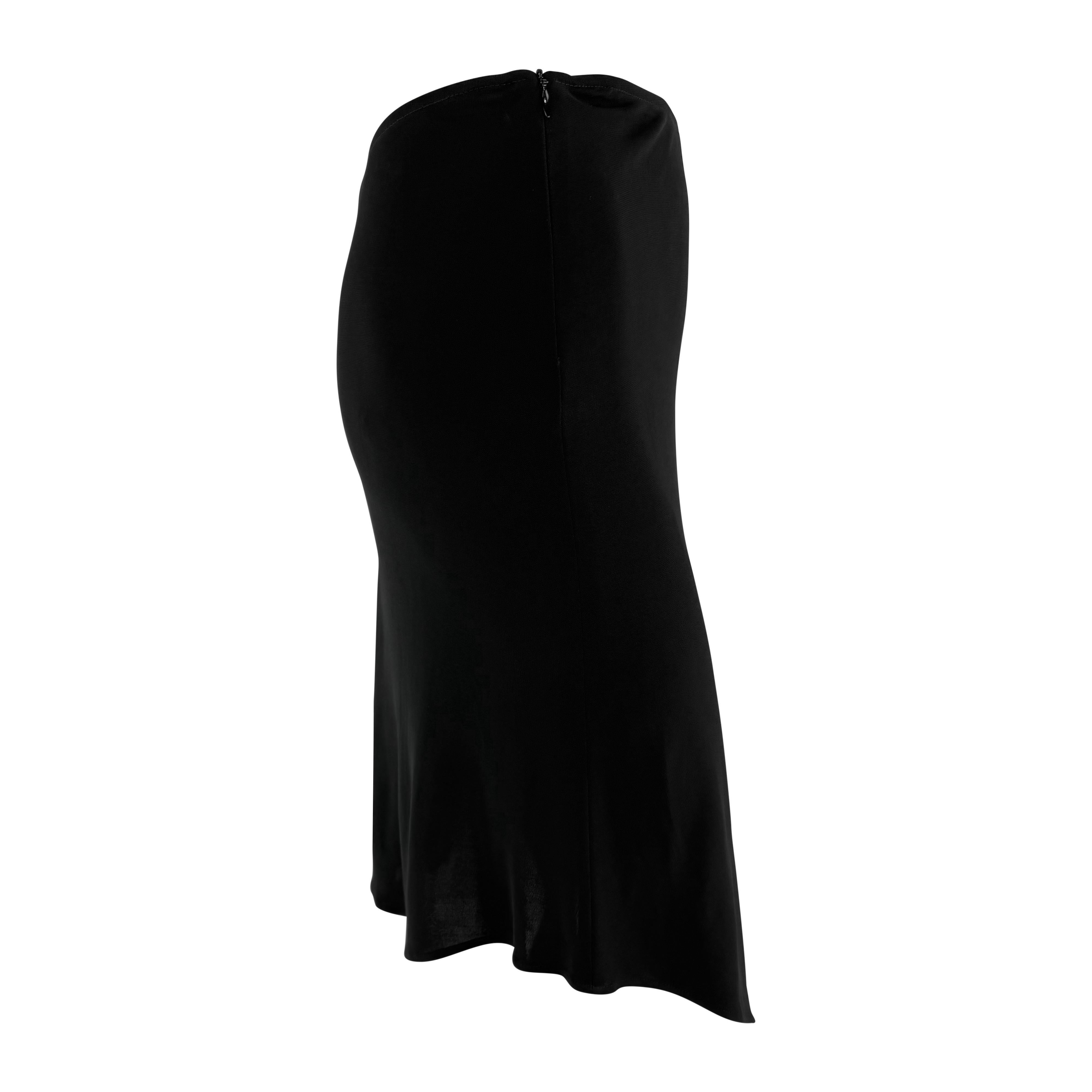 Principios de los 2000 Yigal Azrouel Falda acampanada elástica asimétrica negra en Excelente estado para la venta en West Hollywood, CA