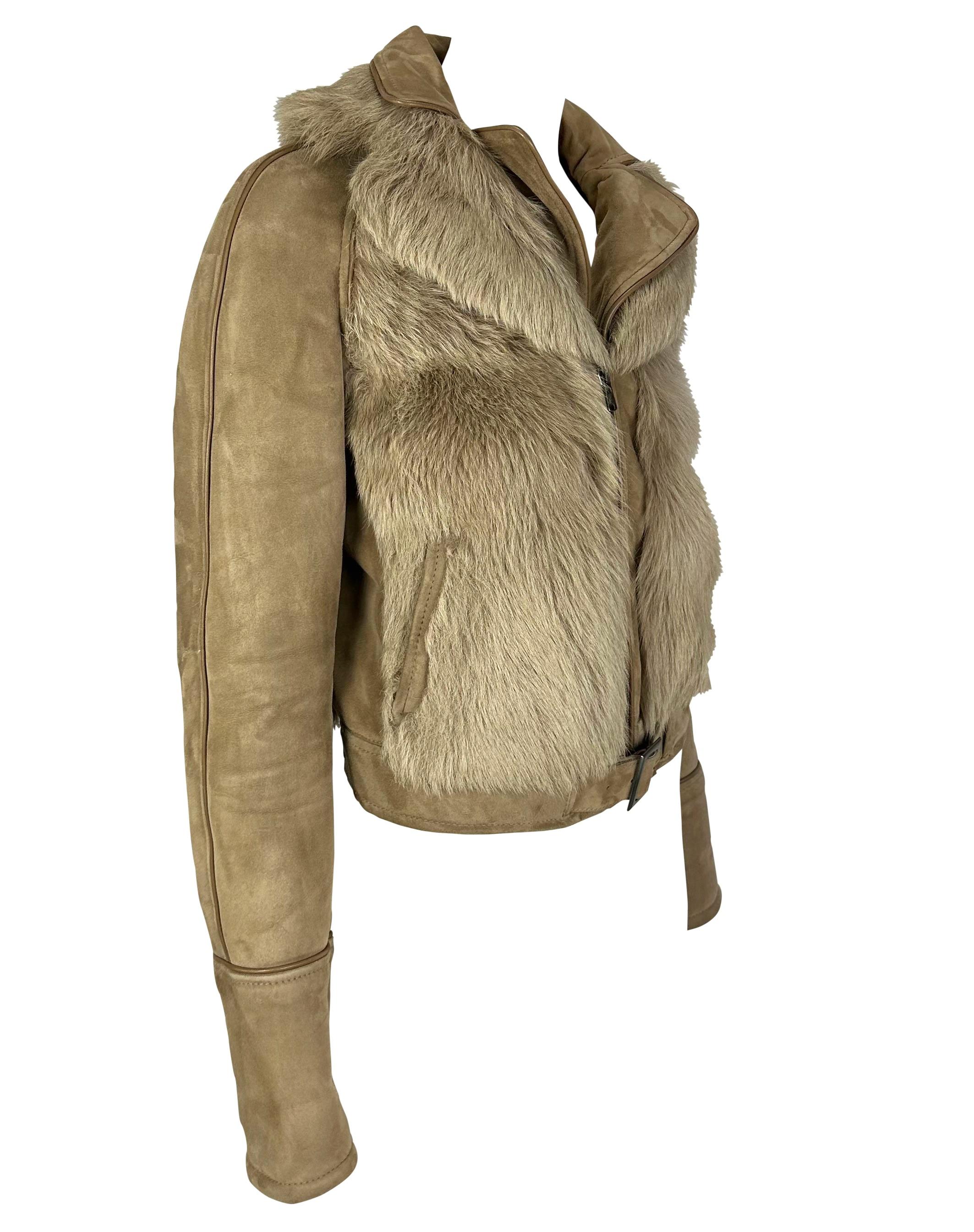 Anfang 2000er Jahre Yves Saint Laurent Beige Monochrome Moto Jacke aus Wildleder mit Pelz und Pelz im Angebot 2