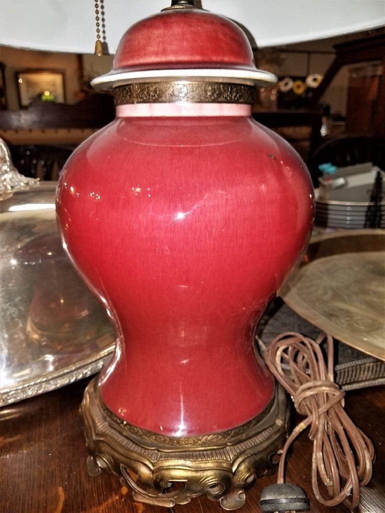 American Dedham Style Pottery Sang de Boeuf & Gilt Bronze Table Lamp For Sale 2