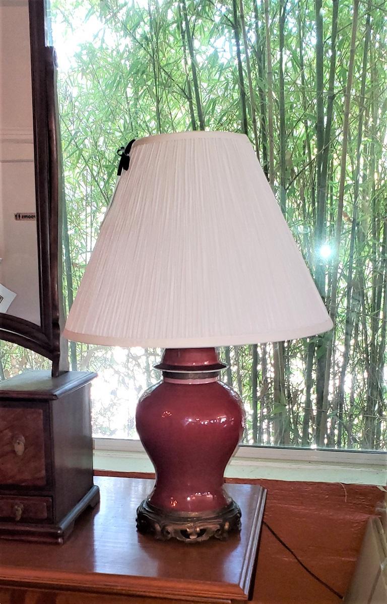 American Dedham Style Pottery Sang de Boeuf & Gilt Bronze Table Lamp For Sale 9