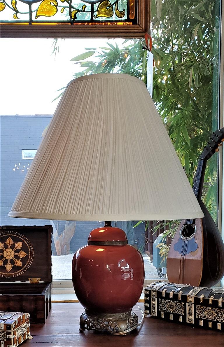 American Dedham Style Pottery Sang de Boeuf & Gilt Bronze Table Lamp For Sale 11