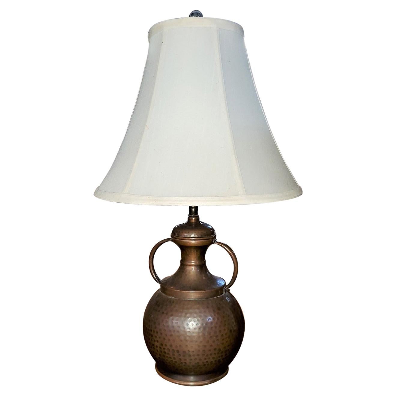 Early 20th Century American Hand Beaten Copper Table Lamp For Sale