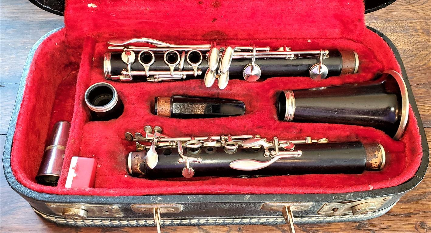 Early 20th Century Boosey & Hawkes The Edgeware Clarinet in Case 9