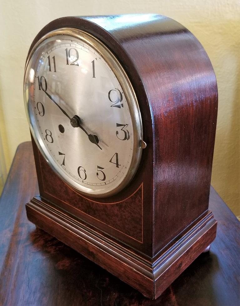 English Early 20th Century British 8 Day Movement Mantel Clock