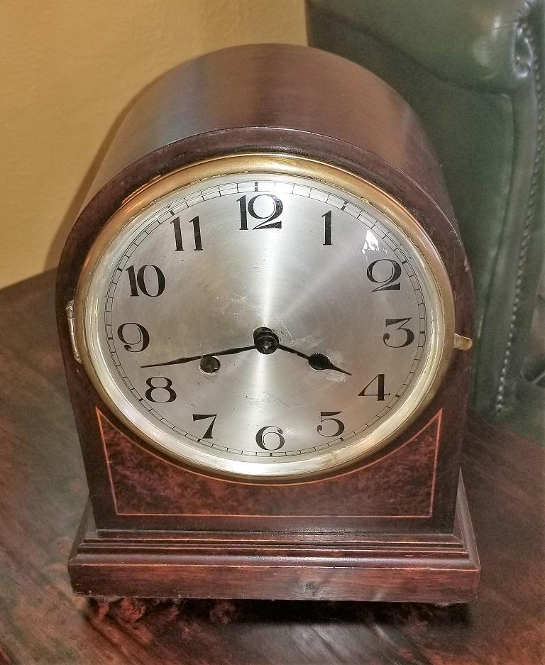 Early 20th Century British 8 Day Movement Mantel Clock In Good Condition In Dallas, TX