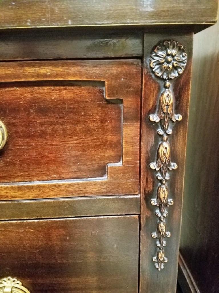 Early 20th Century Pair of Mahogany Sheraton-Adams Style Nightstands For Sale 5