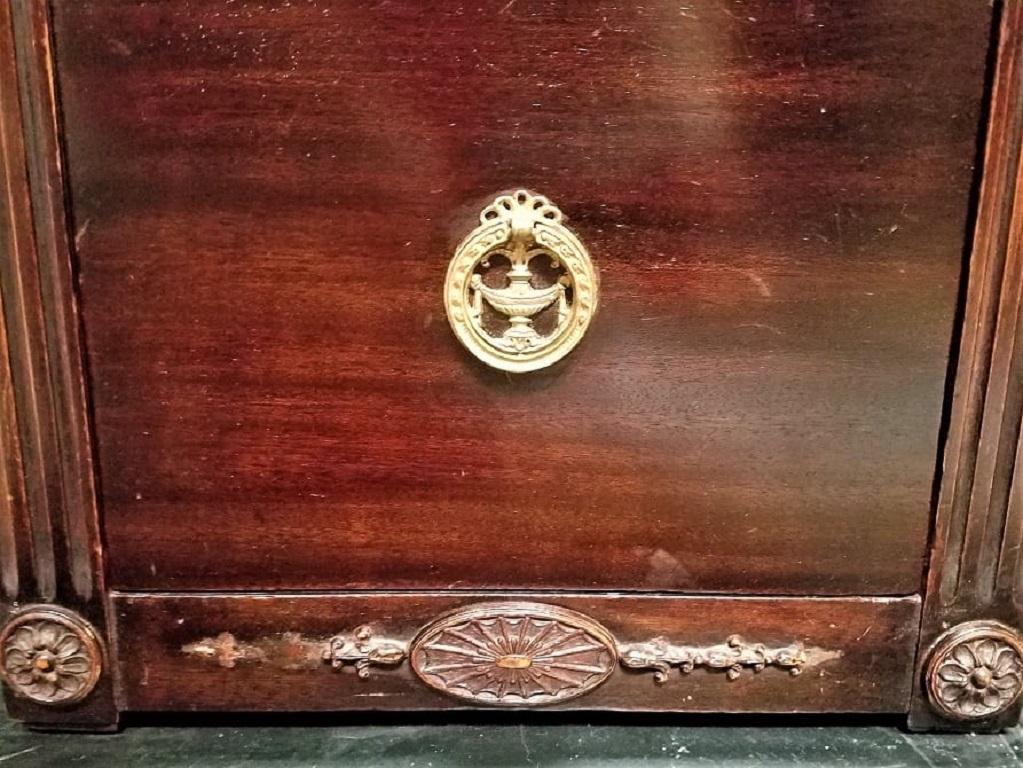 Early 20th Century Pair of Mahogany Sheraton-Adams Style Nightstands 7