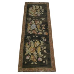 Frühes 20. Jh. Antiker flach gewebter Kilim-Teppich im floralen Stil