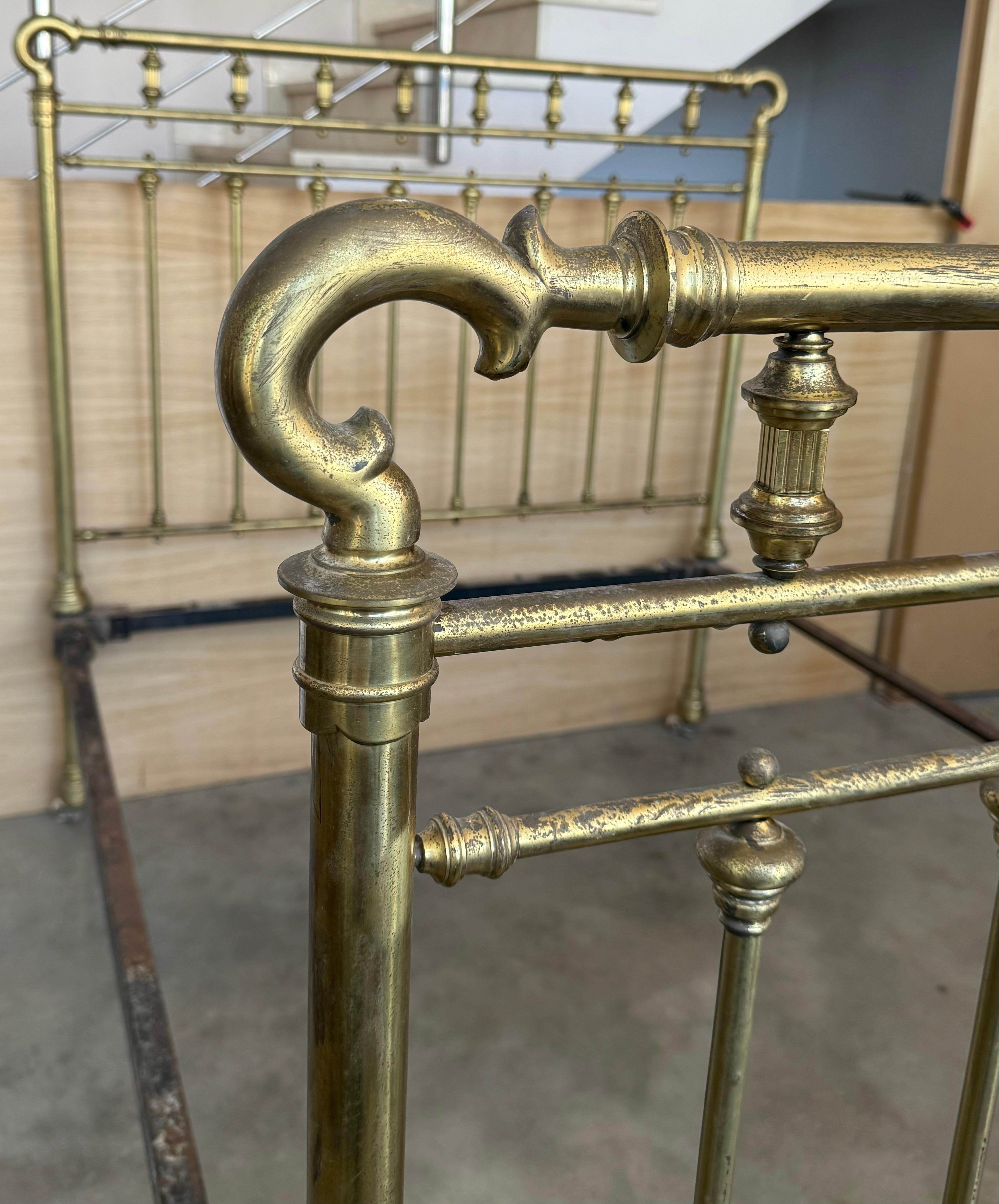 Début 20ème Antique French Brass  & Bronze Bed , Queen  Taille en vente 2