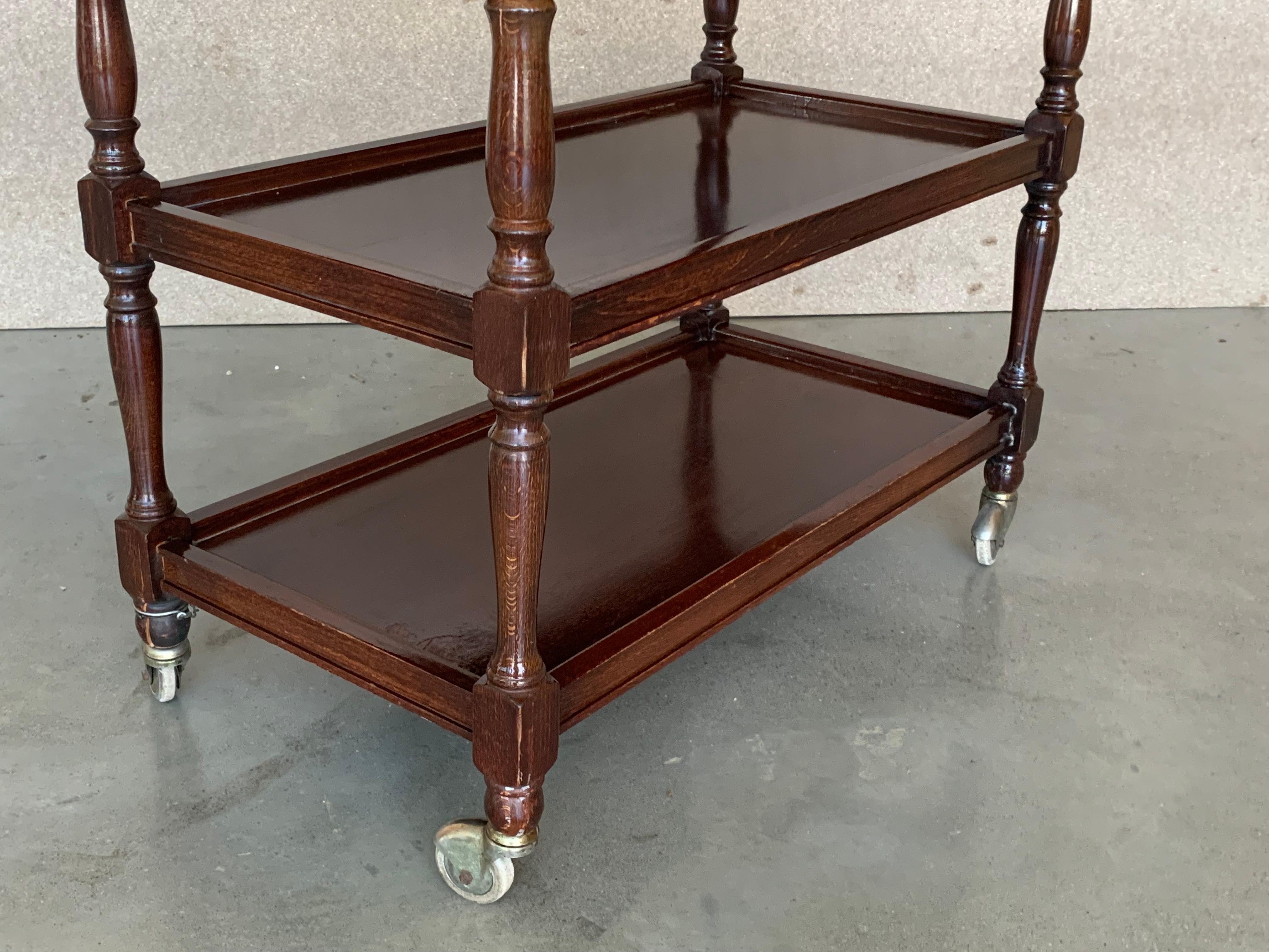 Early 20th Bar Cart with Three Tier and Two leafs convertible in Tea Table For Sale 7