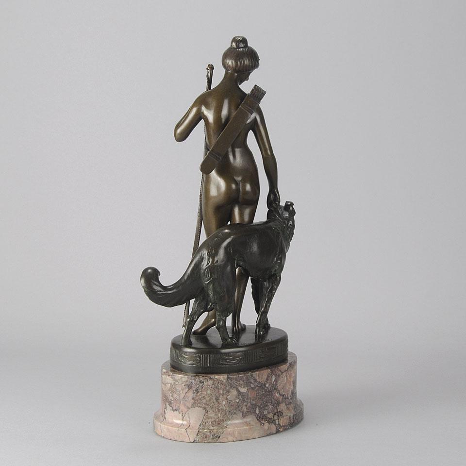 20ième siècle Groupe en bronze du début du 20e siècle intitulé Diana The Huntress par A Muller-Crefeld en vente
