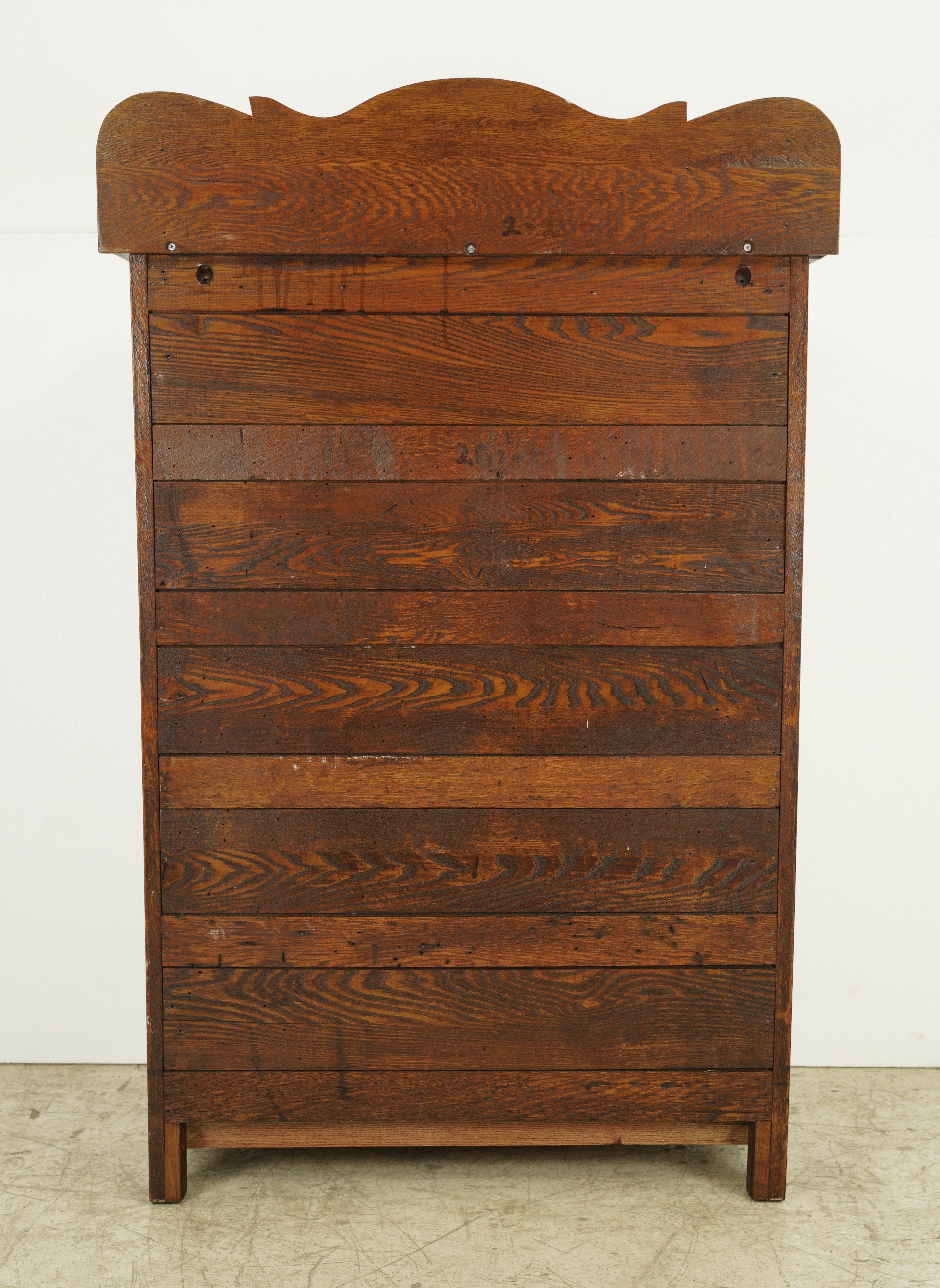 Early 20th C 5 Dovetailed Drawer Oak Highboy Dresser For Sale 9