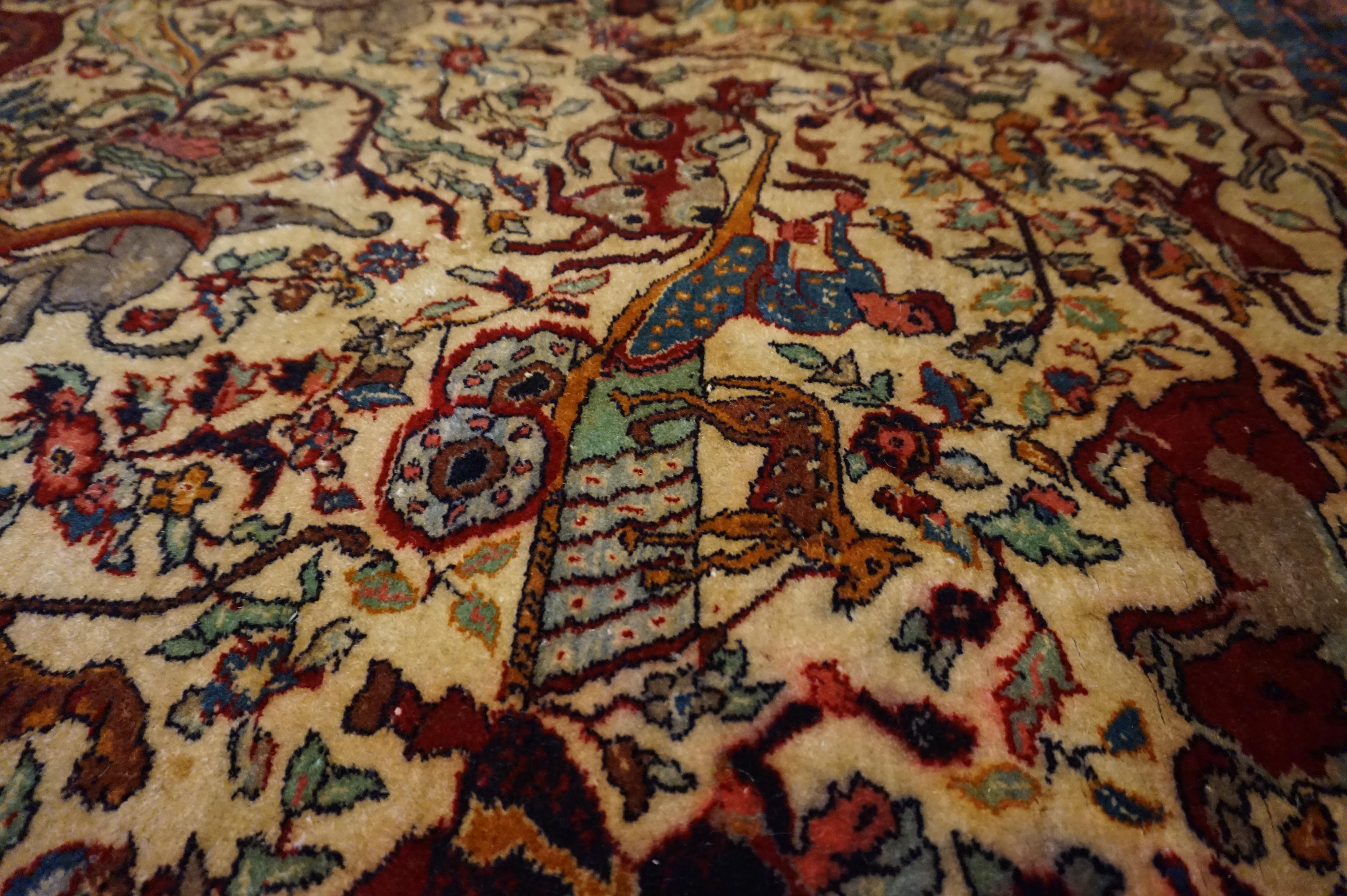 19th C. Agra Rug with Maharaja and Hunting Scene Tigers, Elephants Symbolism For Sale 3