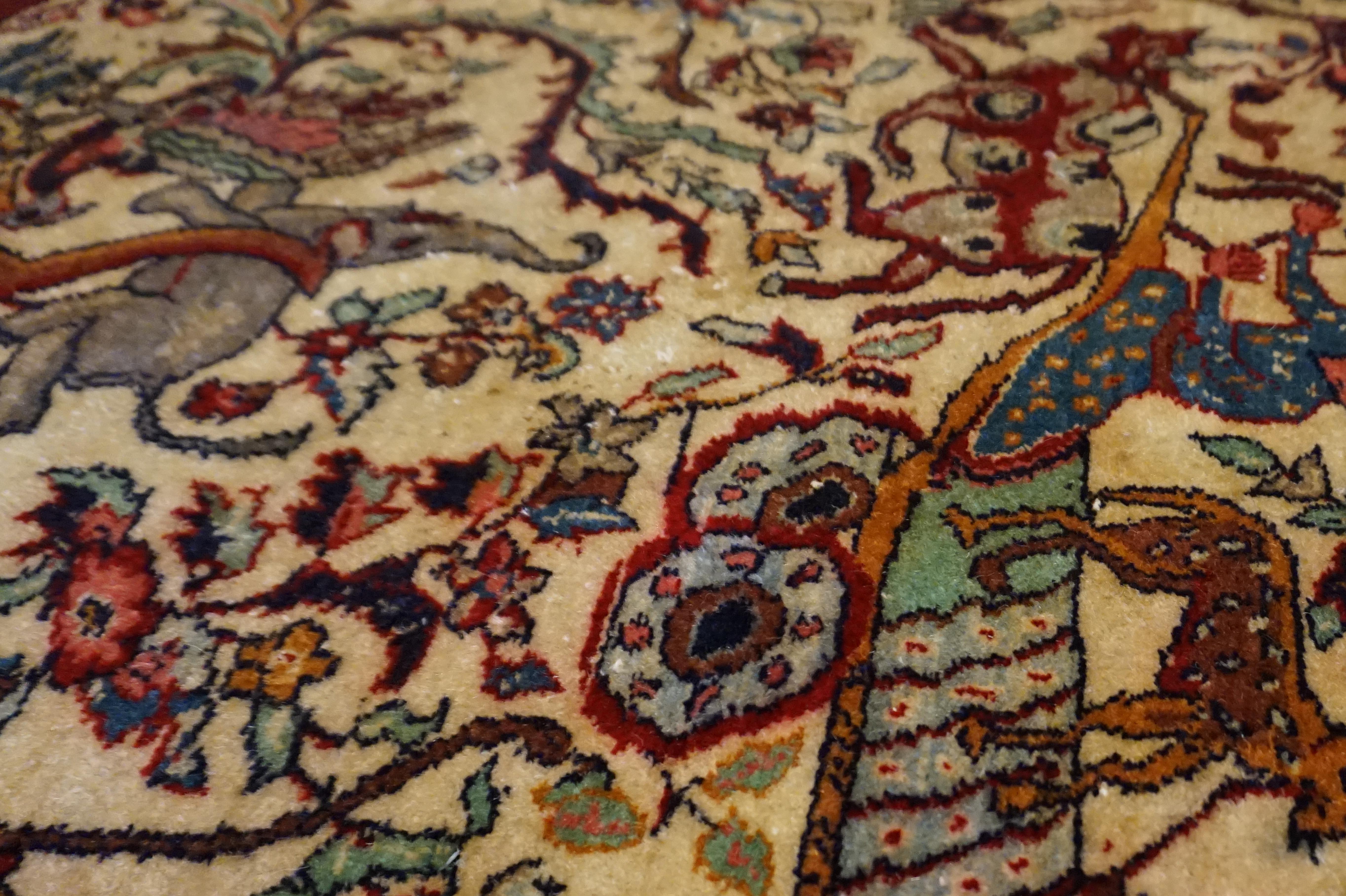 19th C. Agra Rug with Maharaja and Hunting Scene Tigers, Elephants Symbolism For Sale 2