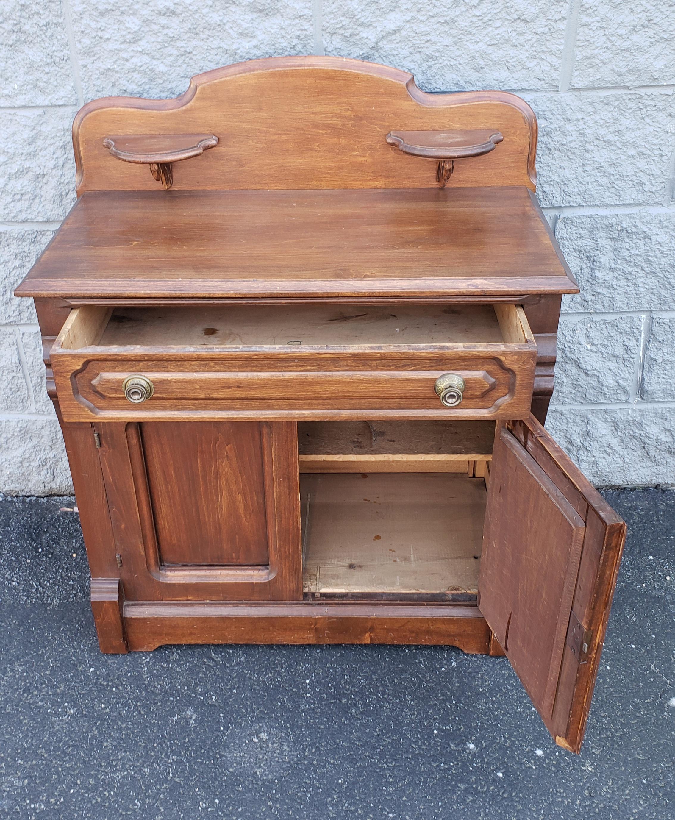 Edwardian Early 20th Century American Fruitwood Washstand For Sale