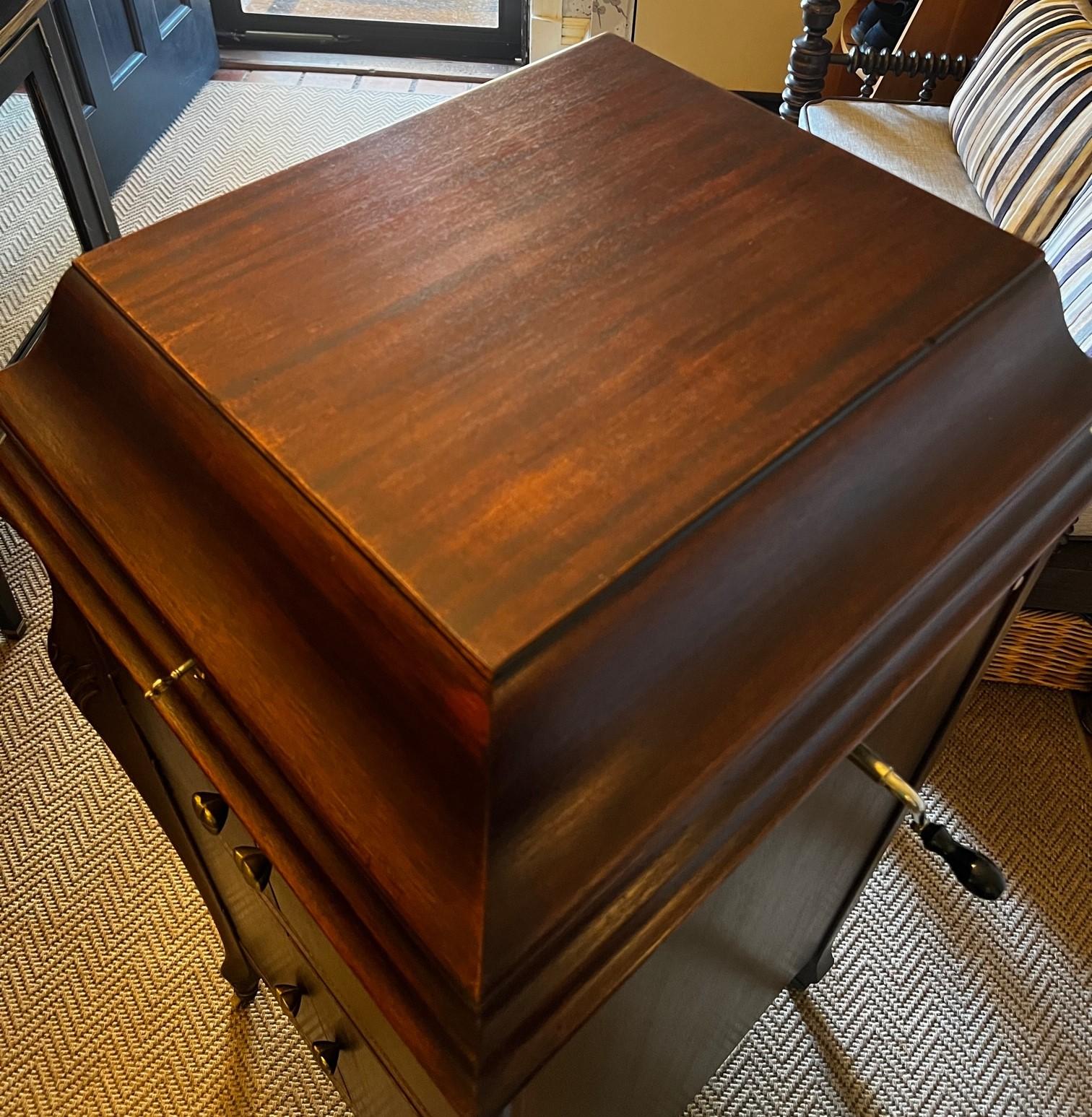 Early 20th C. American Phonograph in Cabinet by the Kimberley Phonograph Company For Sale 11