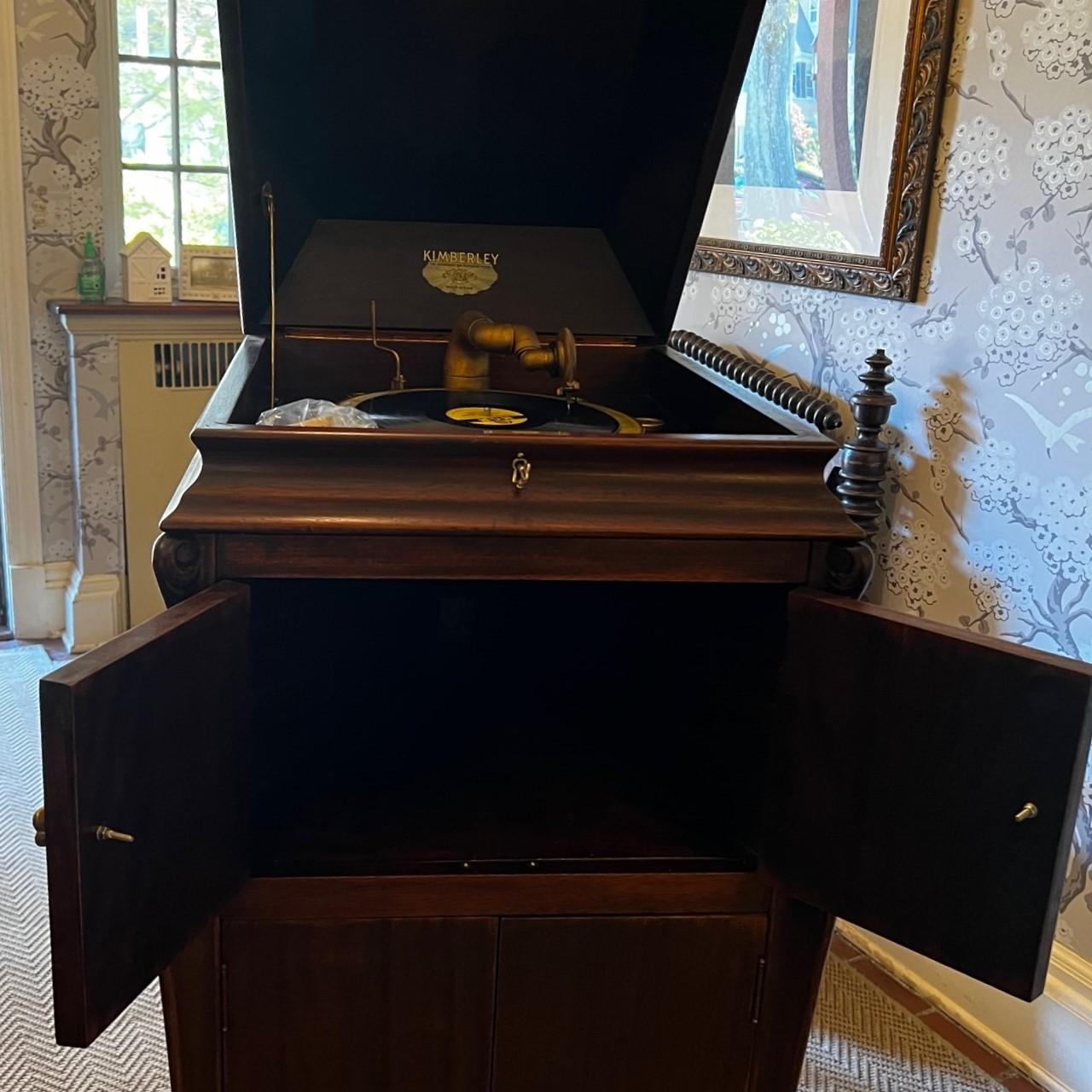 Early 20th C. American Phonograph in Cabinet by the Kimberley Phonograph Company For Sale 2